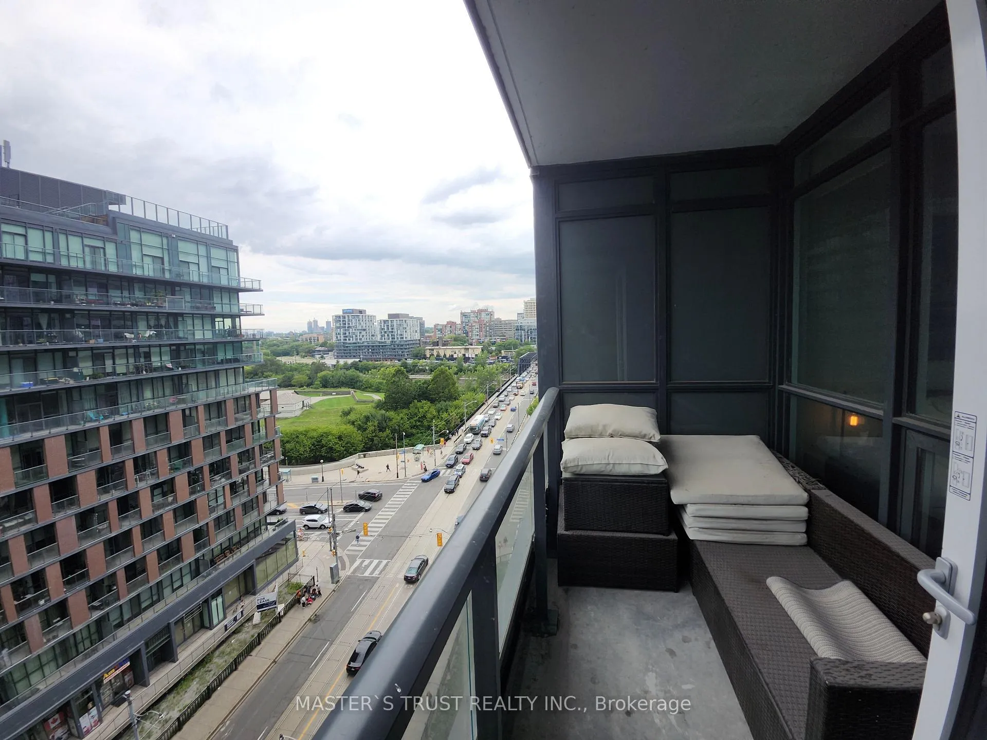 Photo 10 of Unit 1112, 80 Queens Wharf Drive, Toronto, Waterfront Communities — HOMEH