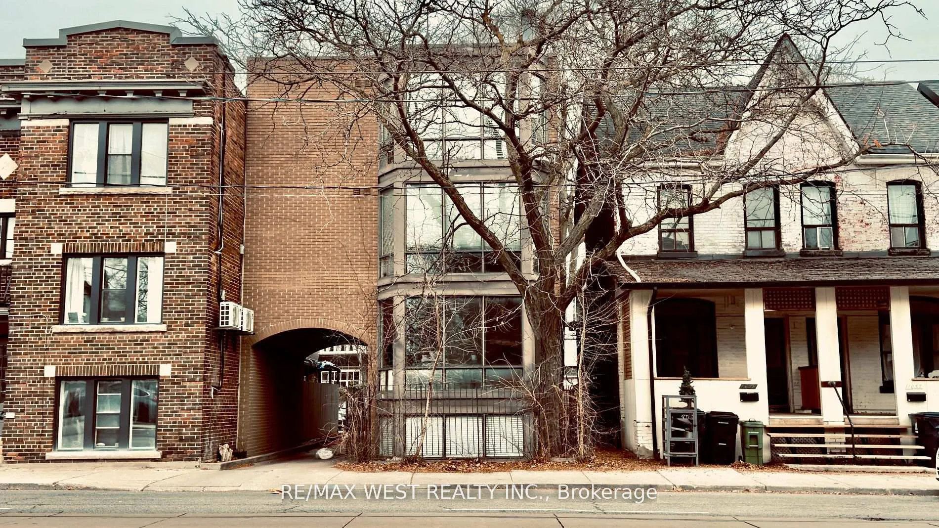 Photo 1 of 1061 Bathurst Street, Toronto, The Annex — HOMEH