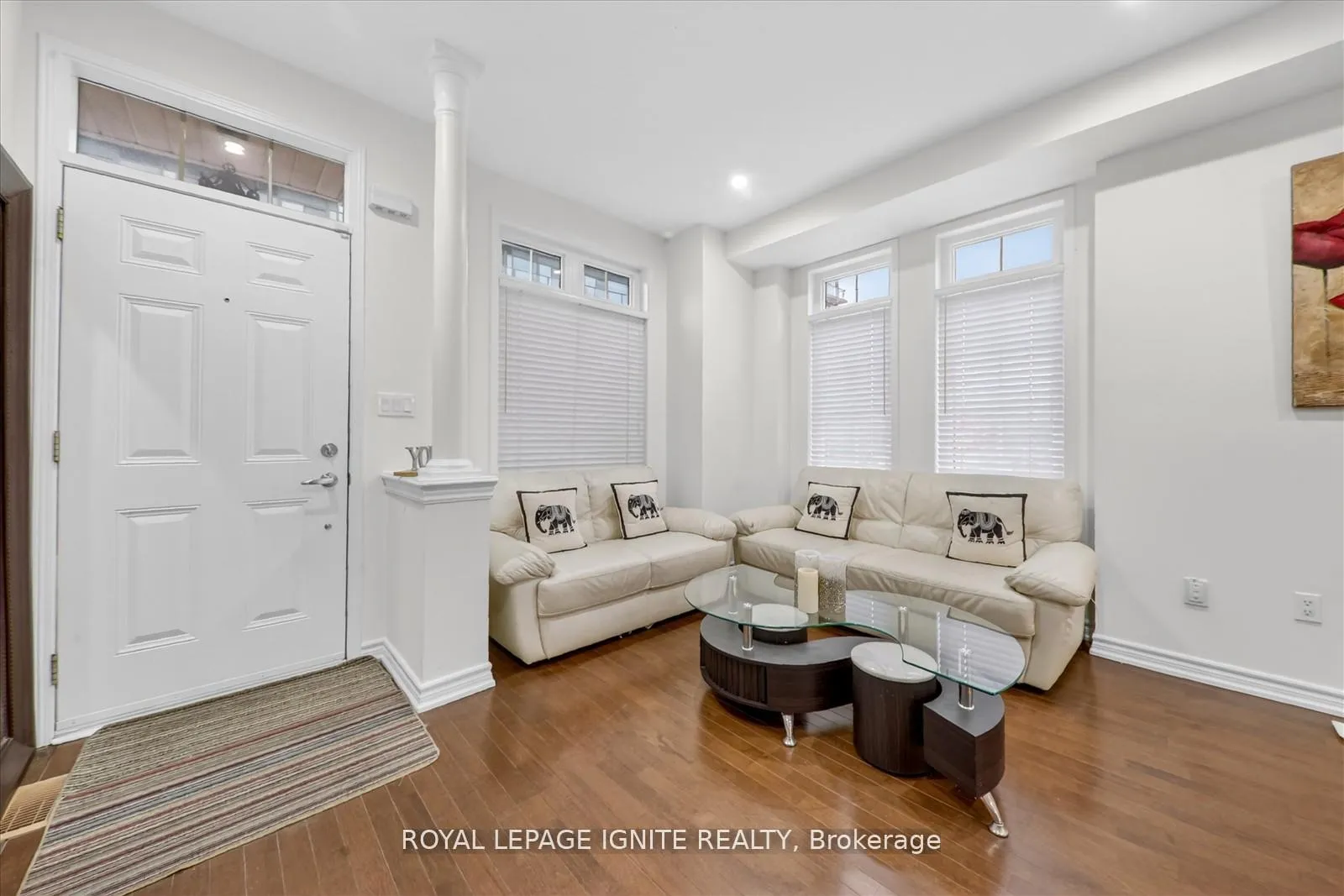 Photo 7 of Unit 95, 117A The Queensway, Toronto, High Park-Swansea — HOMEH