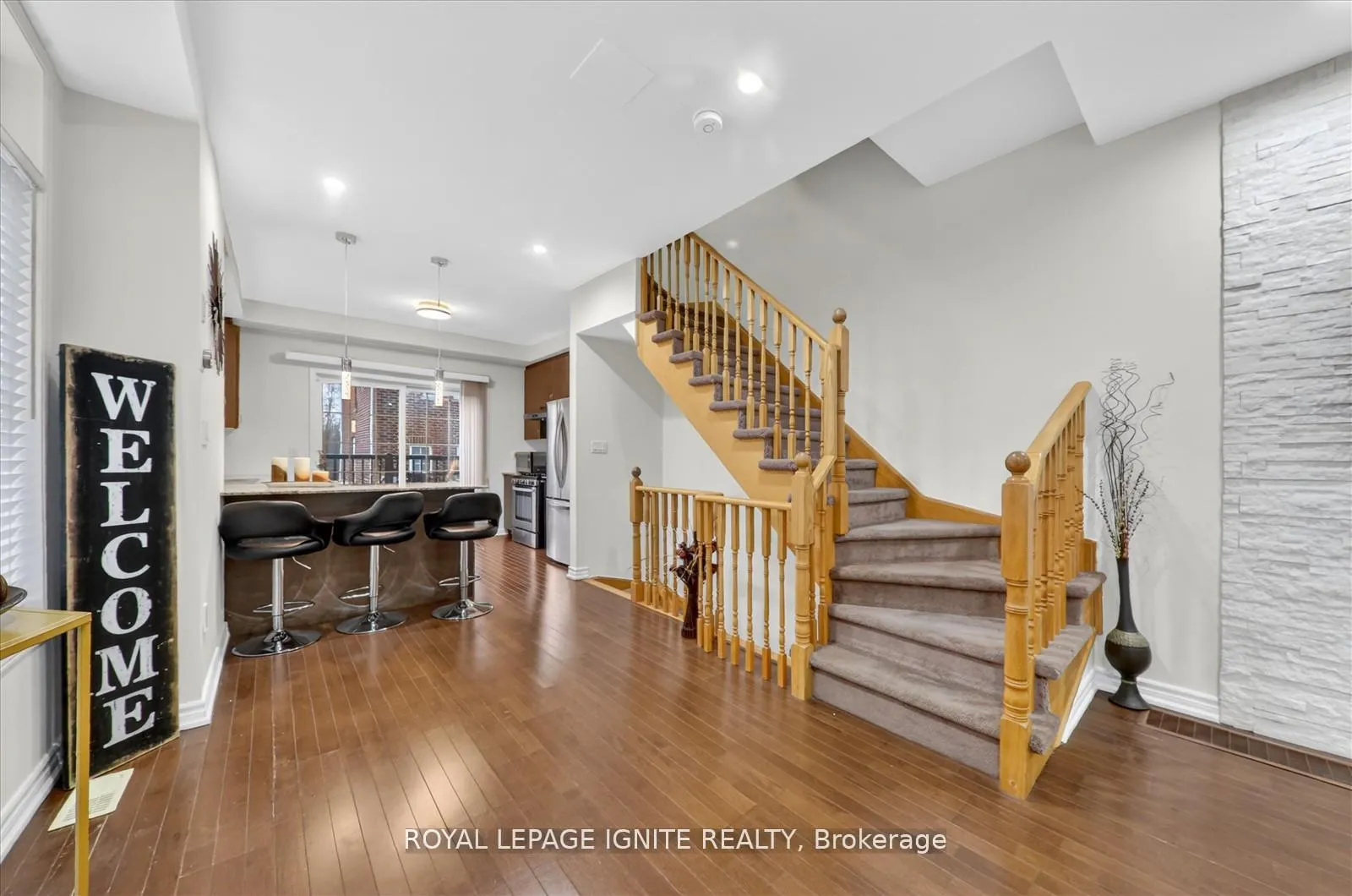 Photo 9 of Unit 95, 117A The Queensway, Toronto, High Park-Swansea — HOMEH