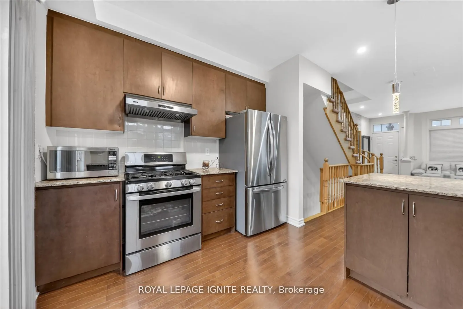 Photo 15 of Unit 95, 117A The Queensway, Toronto, High Park-Swansea — HOMEH