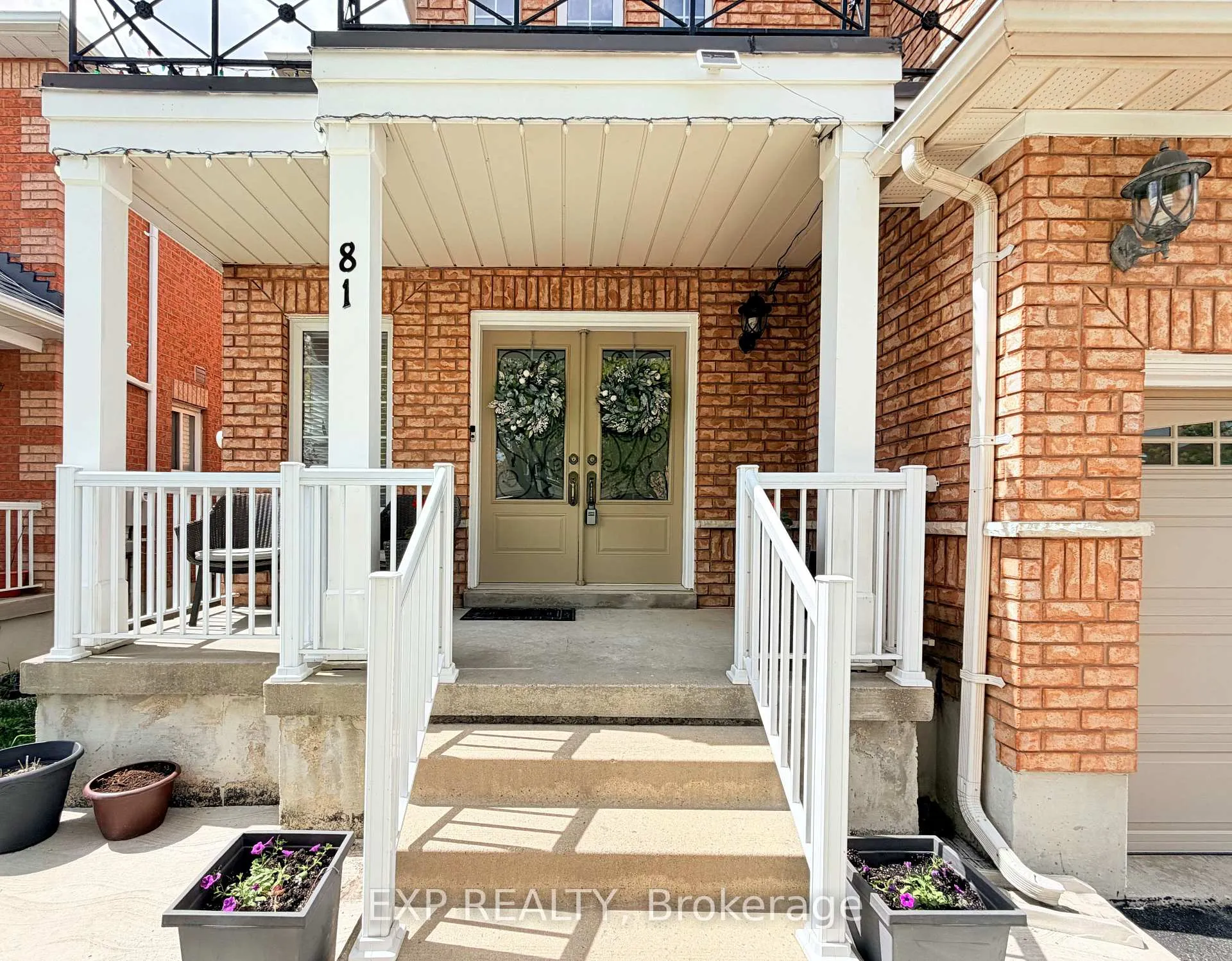 Photo 4 of 81 Farthingale Crescent, Brampton, Fletcher's Meadow — HOMEH