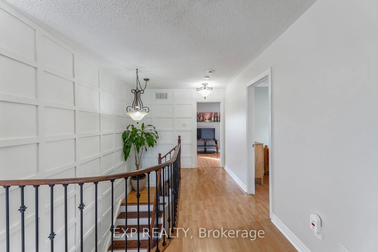Photo 33 of 81 Farthingale Crescent, Brampton, Fletcher's Meadow — HOMEH