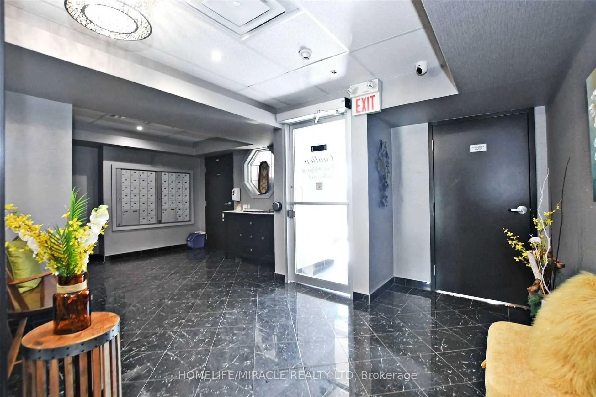 Photo 2 of Unit 303, 39 Ferndale Drive S, Barrie, Ardagh — HOMEH