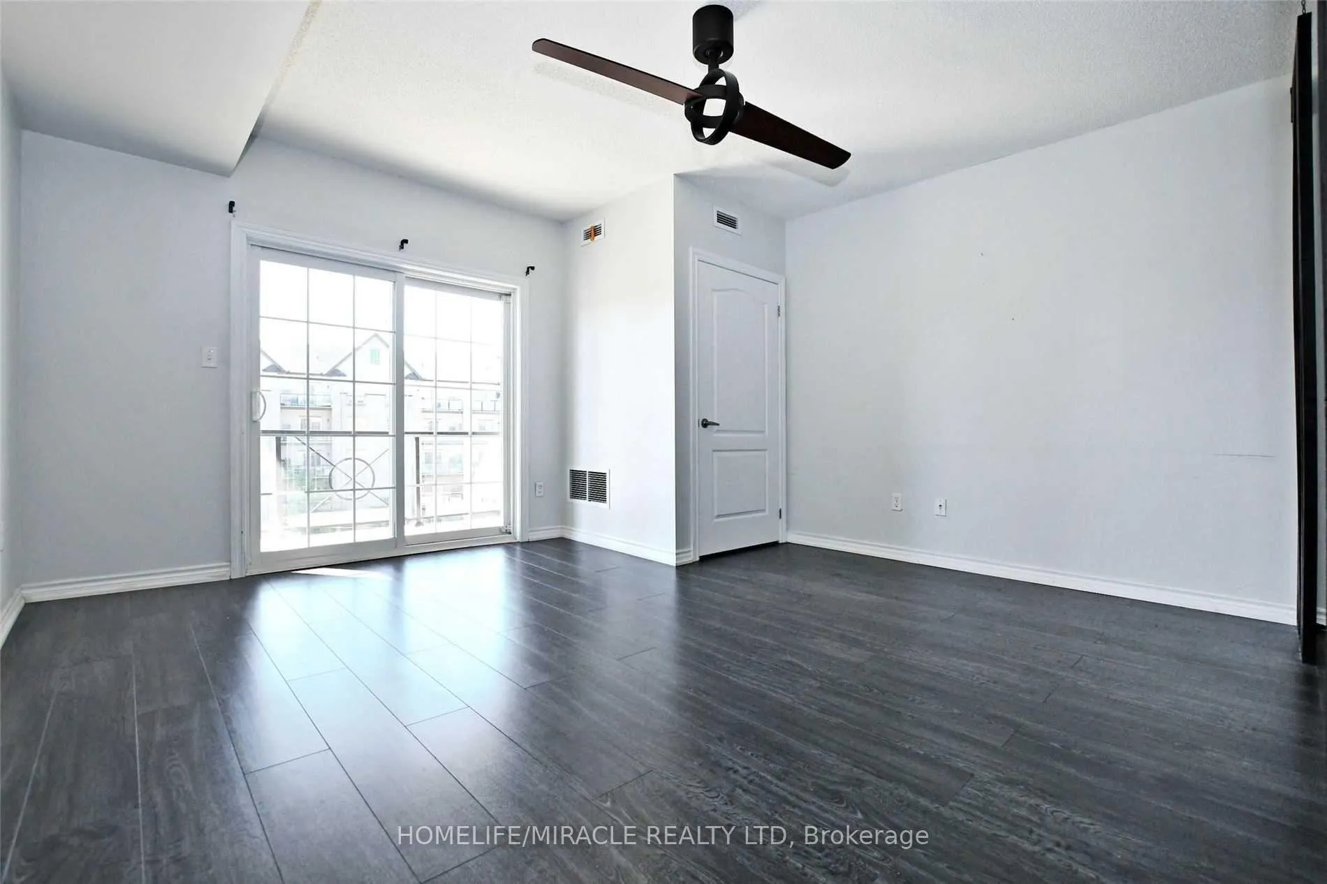 Photo 5 of Unit 303, 39 Ferndale Drive S, Barrie, Ardagh — HOMEH