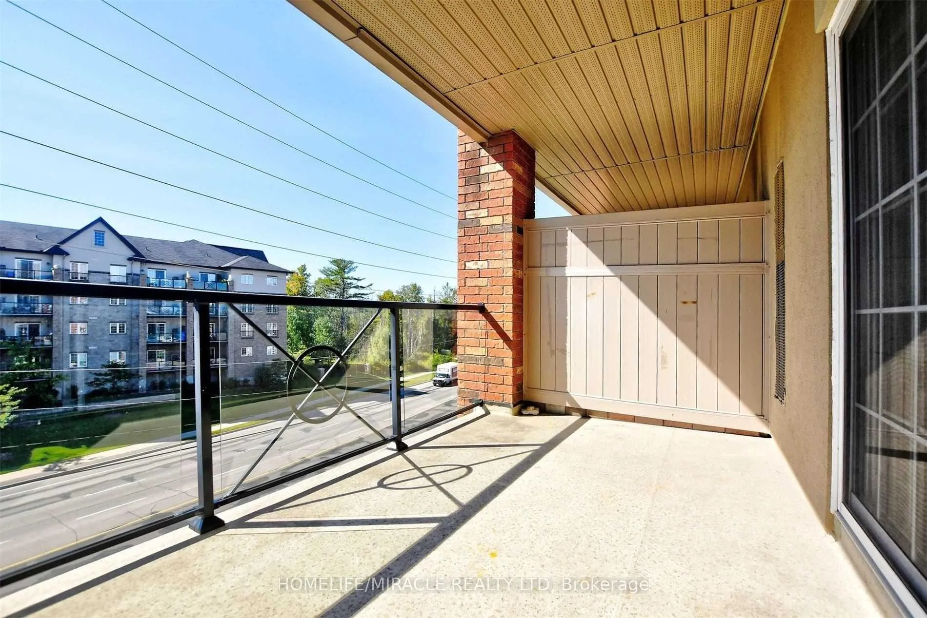 Photo 16 of Unit 303, 39 Ferndale Drive S, Barrie, Ardagh — HOMEH