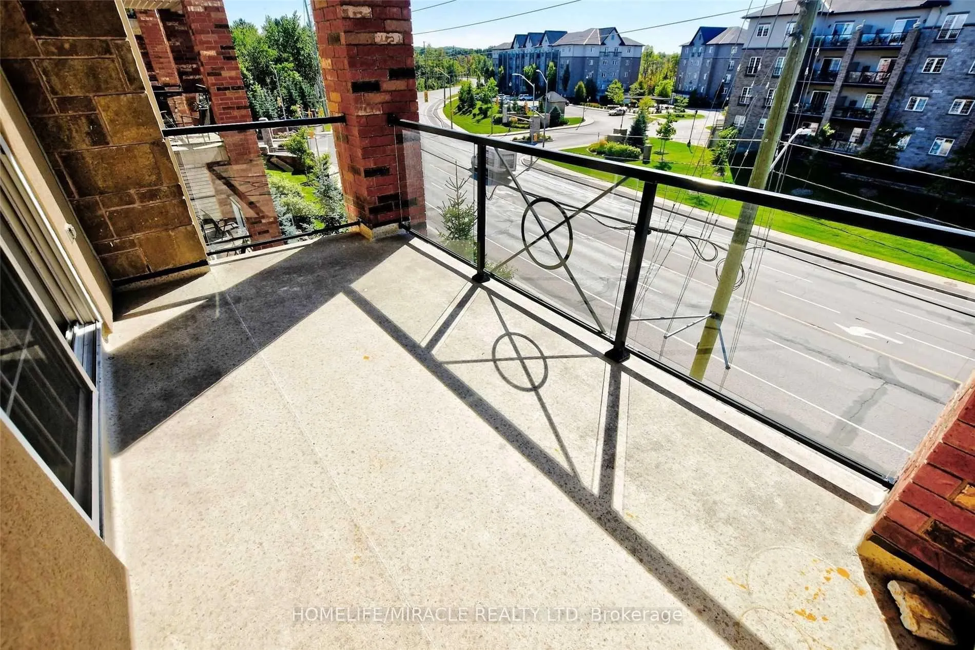 Photo 17 of Unit 303, 39 Ferndale Drive S, Barrie, Ardagh — HOMEH