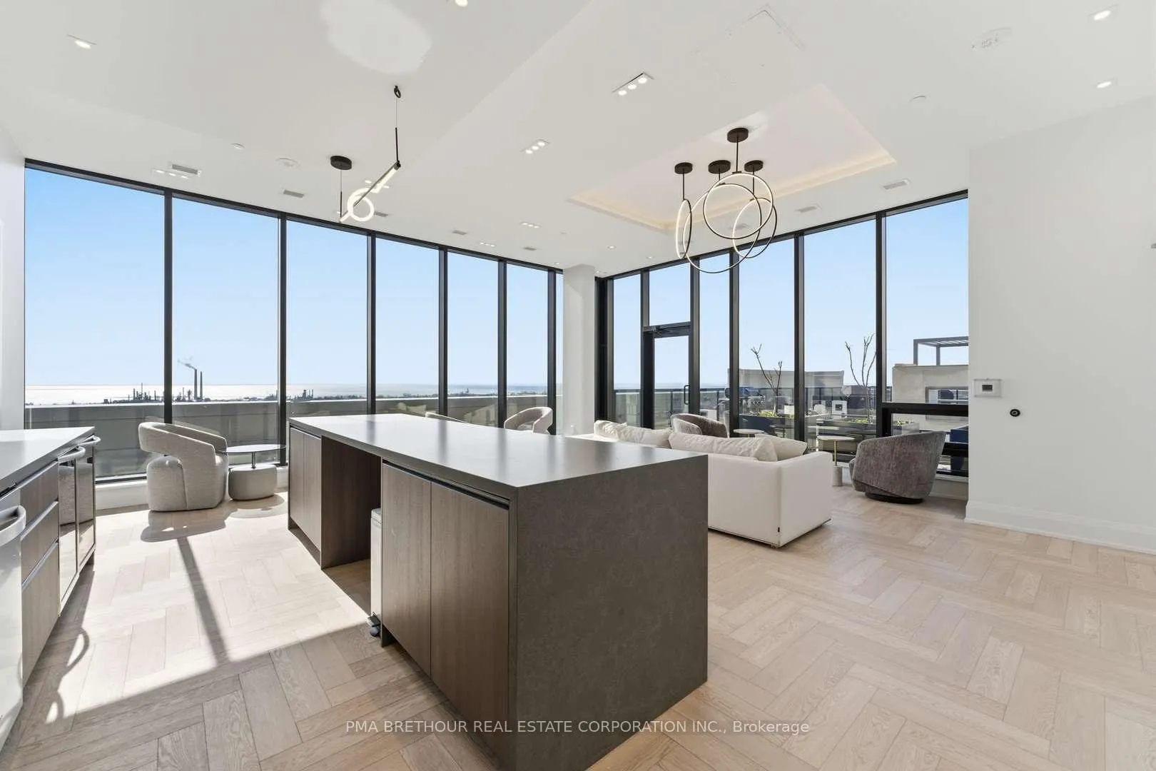 Photo 13 of Unit 1812, 1035 Southdown Road, Mississauga, Clarkson — HOMEH