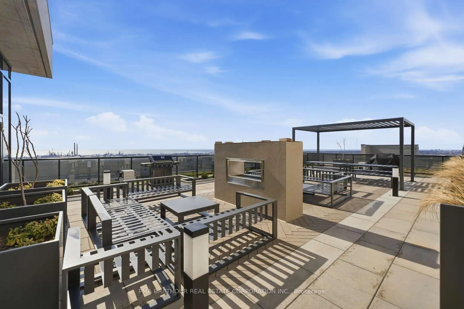 Photo 16 of Unit 1812, 1035 Southdown Road, Mississauga, Clarkson — HOMEH
