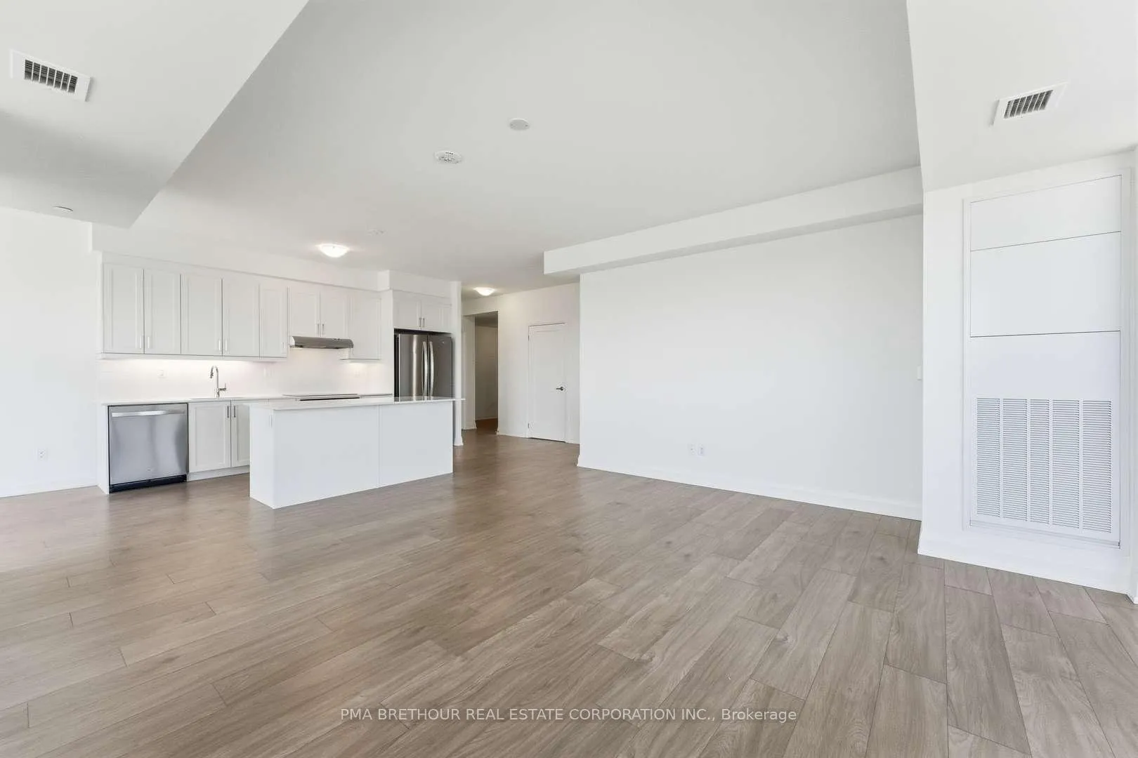 Photo of Unit 1809, 1035 Southdown Road