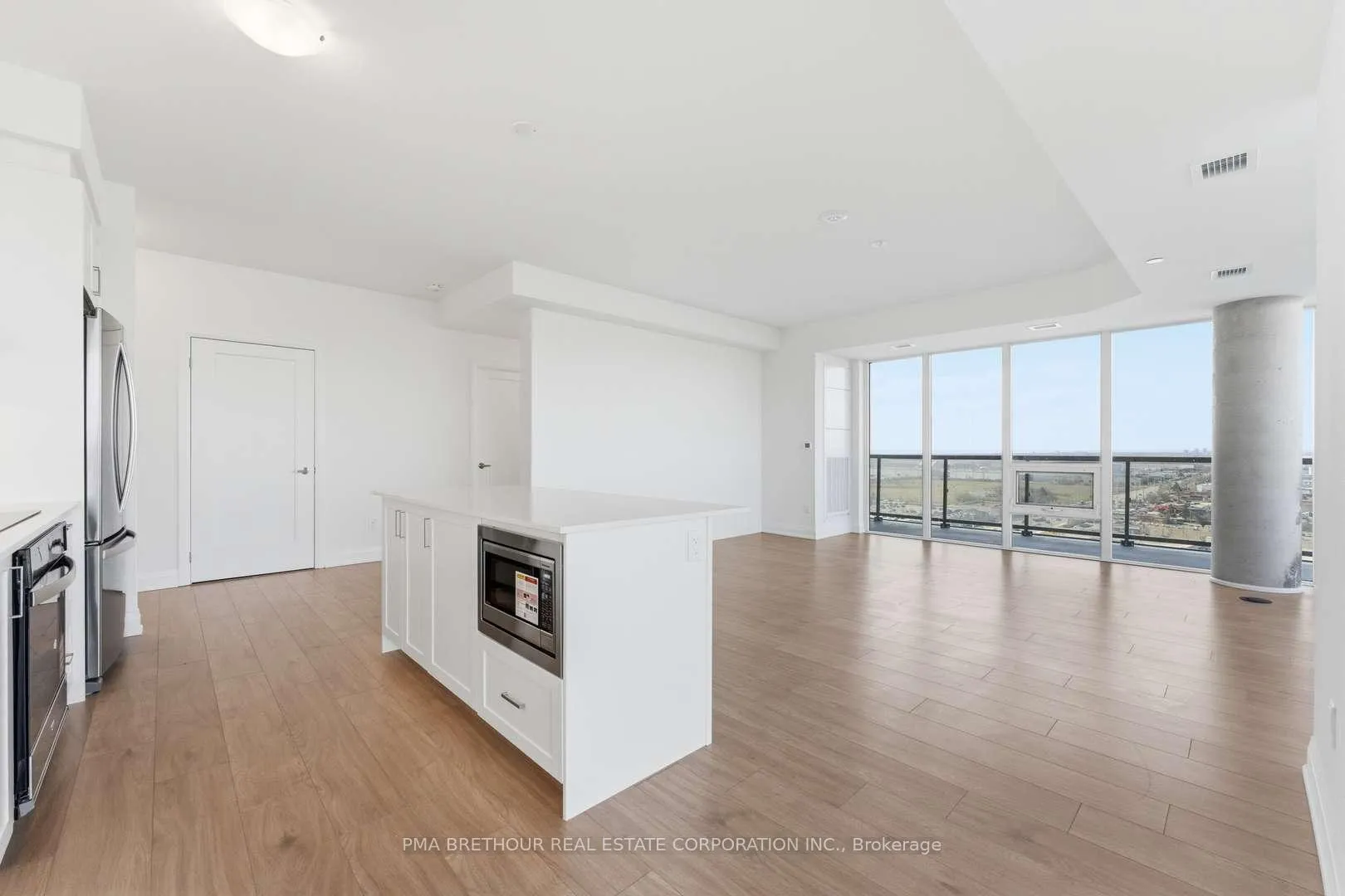 Photo 6 of Unit 1809, 1035 Southdown Road, Mississauga, Clarkson — HOMEH
