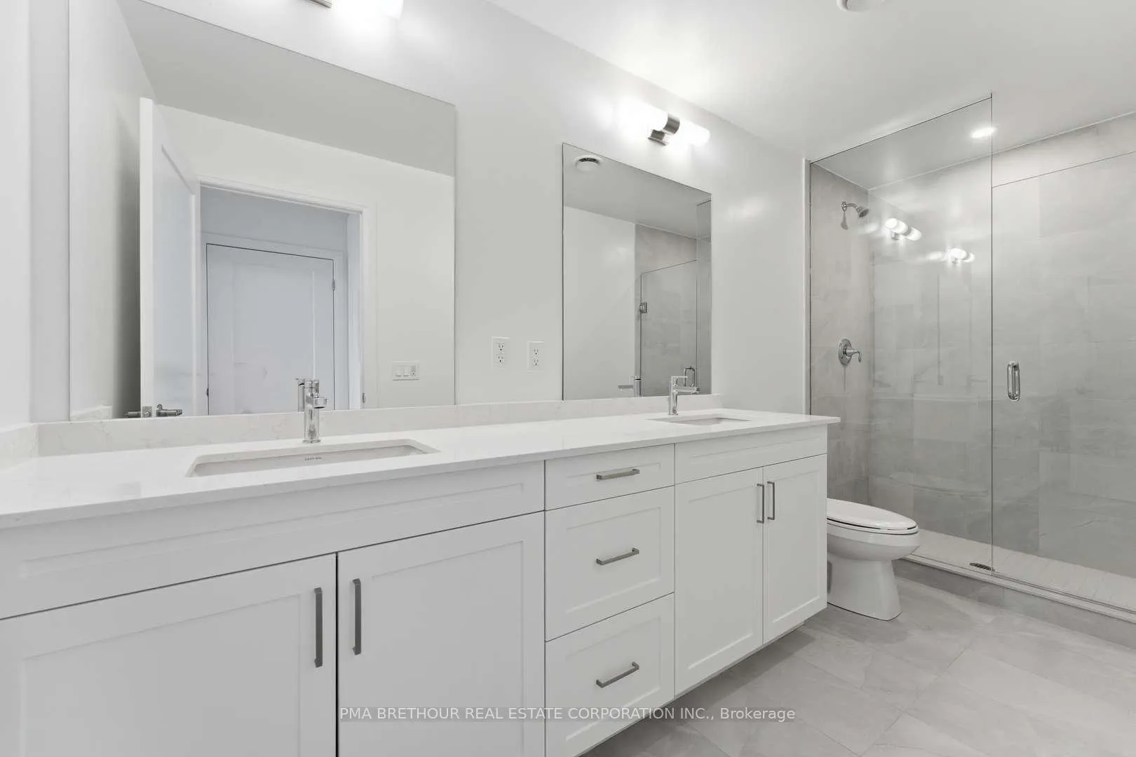 Photo 11 of Unit 1809, 1035 Southdown Road, Mississauga, Clarkson — HOMEH