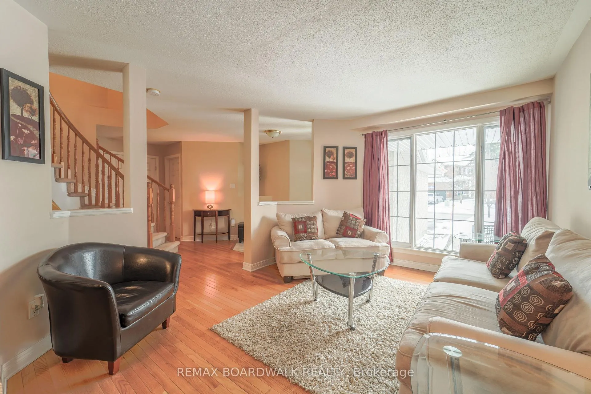 Photo 6 of 170 Bridlewood Drive, Ottawa, Kanata - Bridlewood — HOMEH