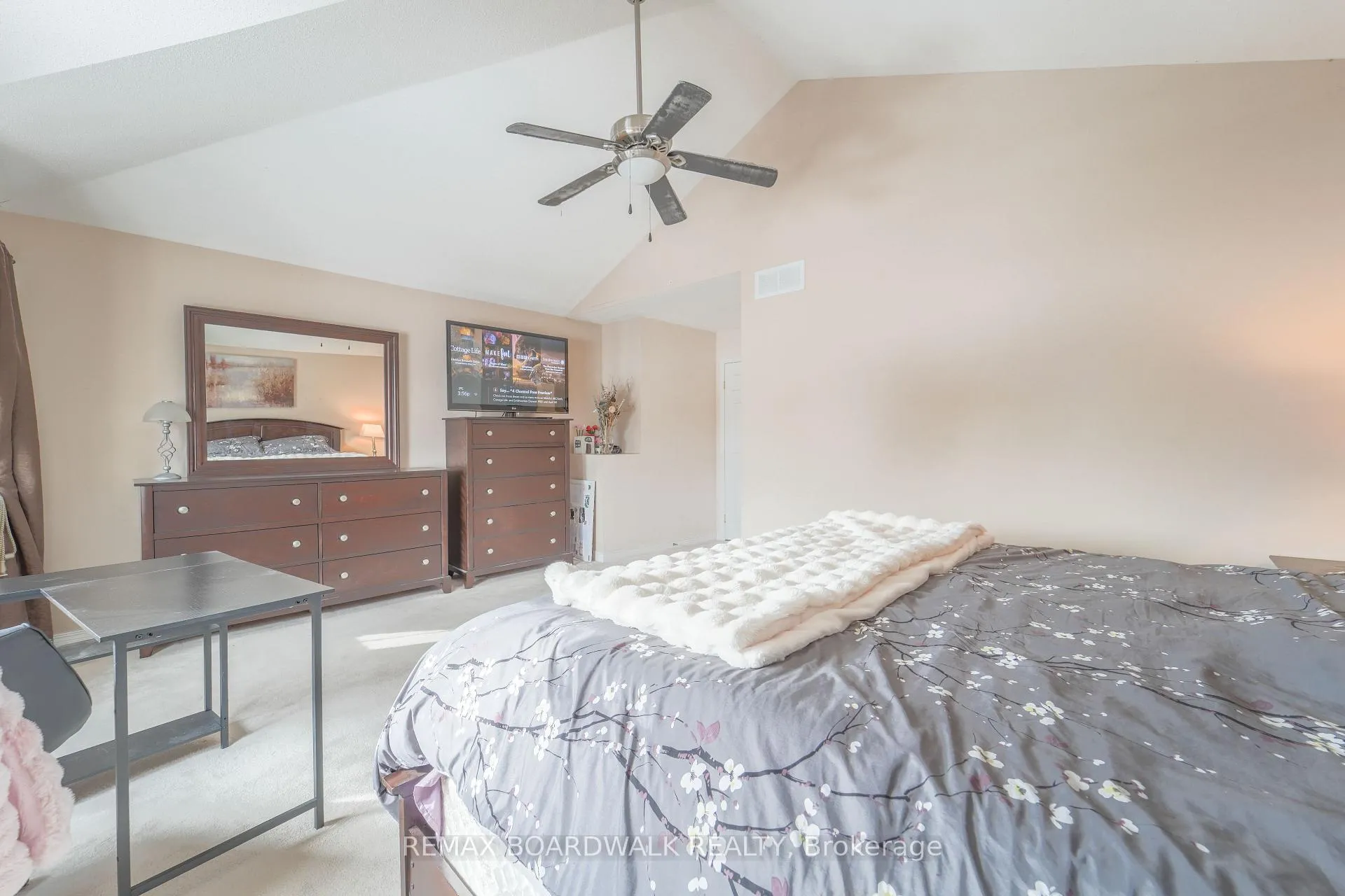 Photo 23 of 170 Bridlewood Drive, Ottawa, Kanata - Bridlewood — HOMEH