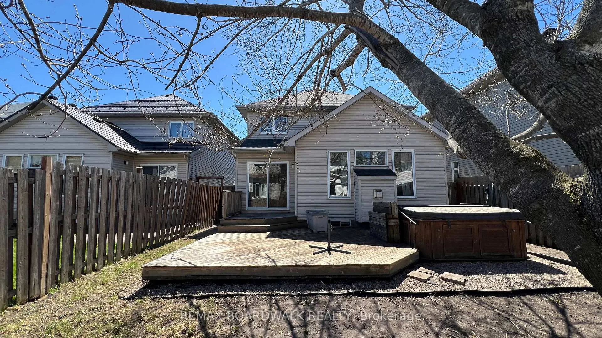 Photo 35 of 170 Bridlewood Drive, Ottawa, Kanata - Bridlewood — HOMEH