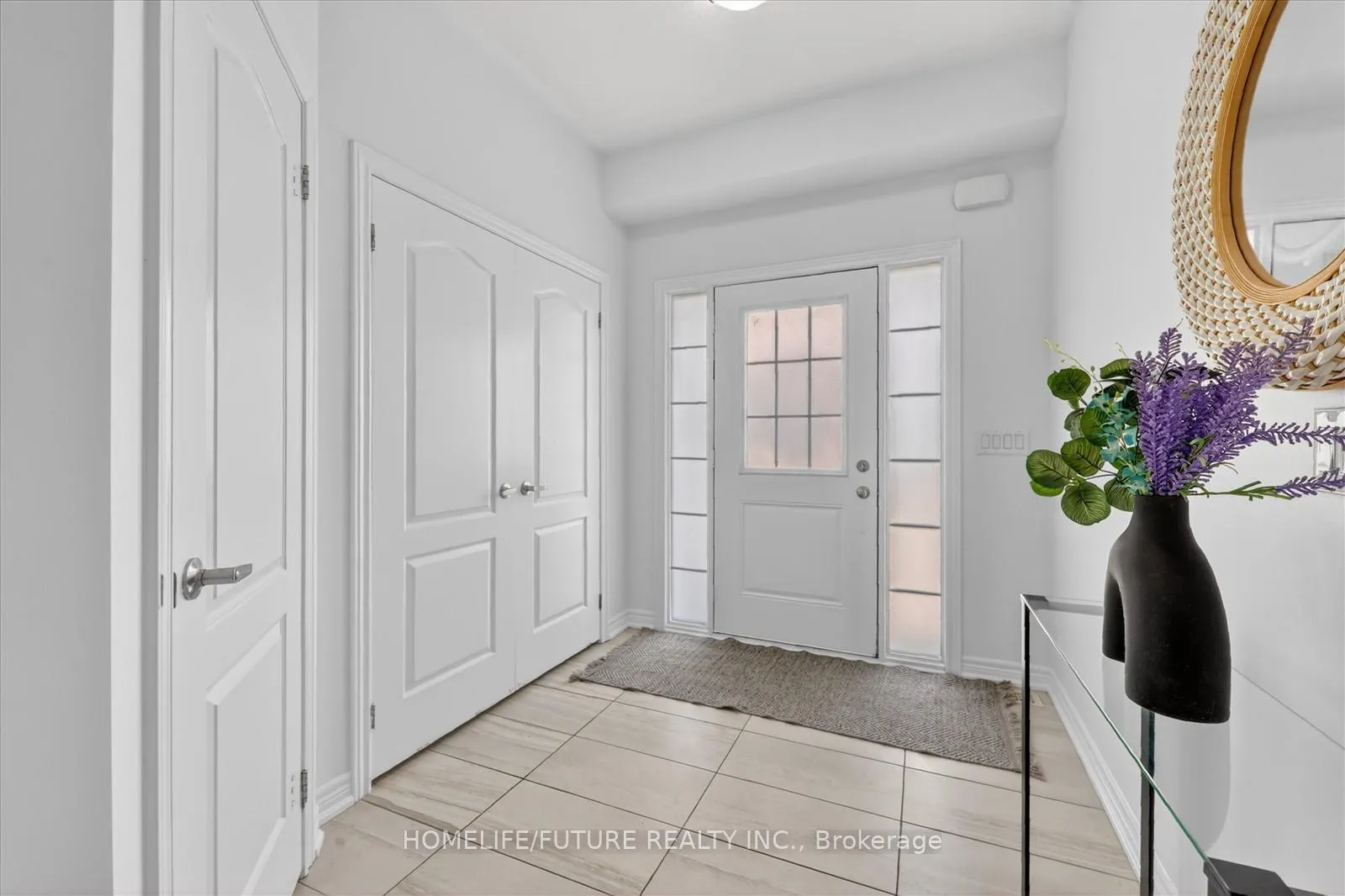 Photo 5 of 36 Cotton Street, Clarington, Bowmanville — HOMEH