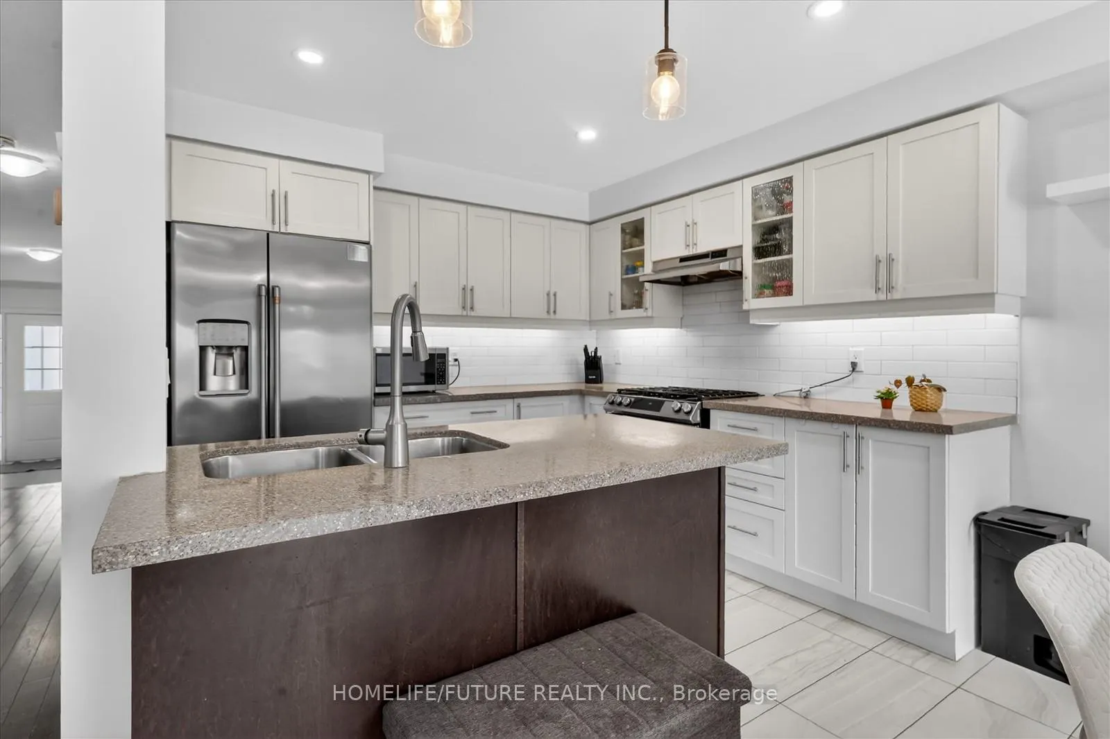 Photo 14 of 36 Cotton Street, Clarington, Bowmanville — HOMEH