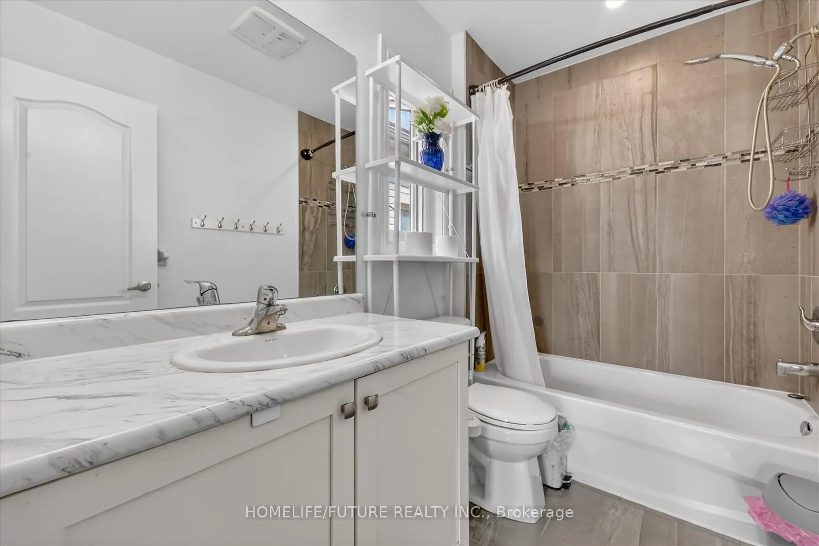 Photo 23 of 36 Cotton Street, Clarington, Bowmanville — HOMEH