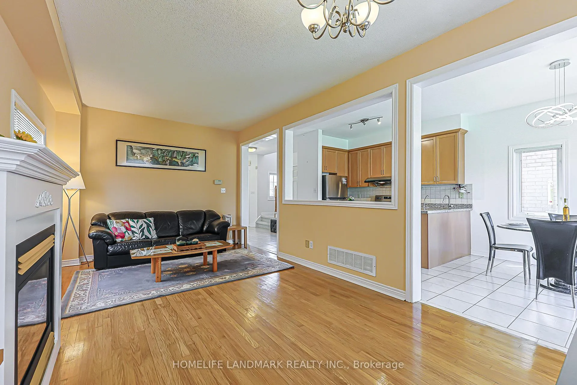 Photo 8 of 81 Eastpine Drive, Markham, Milliken Mills West — HOMEH