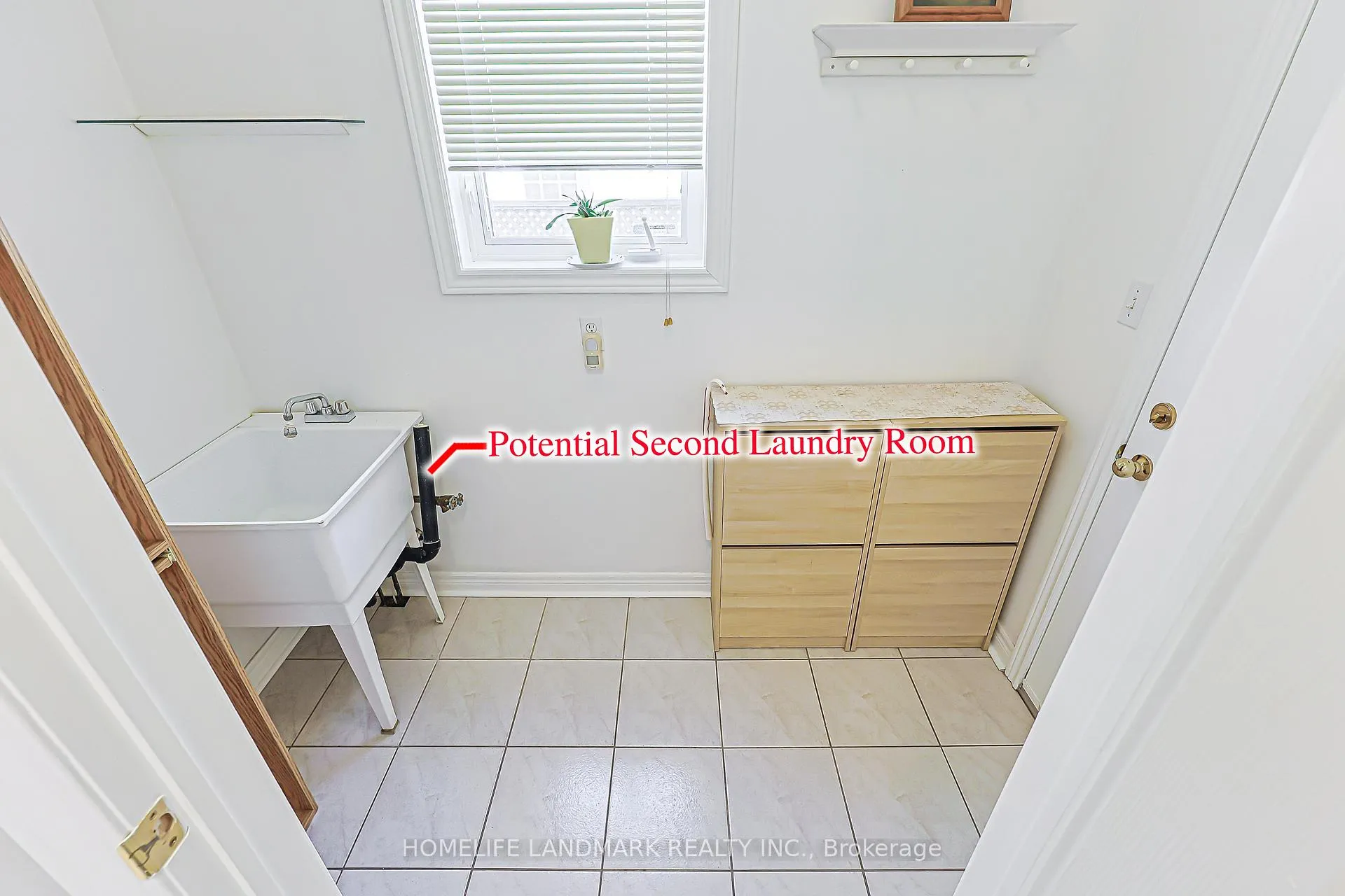 Photo 12 of 81 Eastpine Drive, Markham, Milliken Mills West — HOMEH