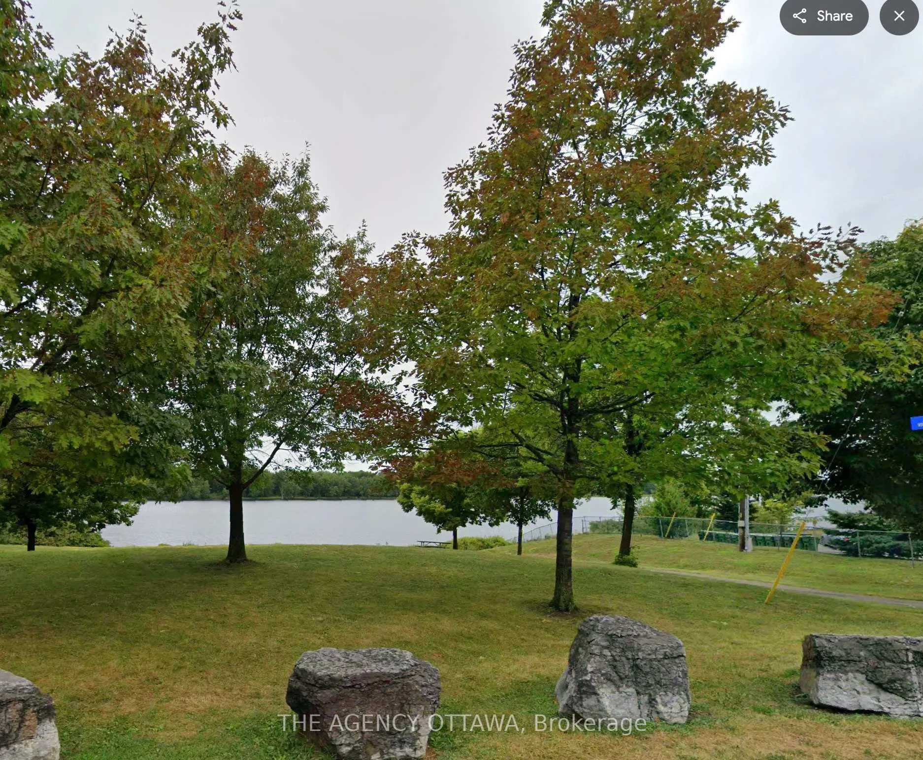 Photo 2 of 6351 St Louis Drive, Ottawa, Hiawatha Park/Convent Glen — HOMEH