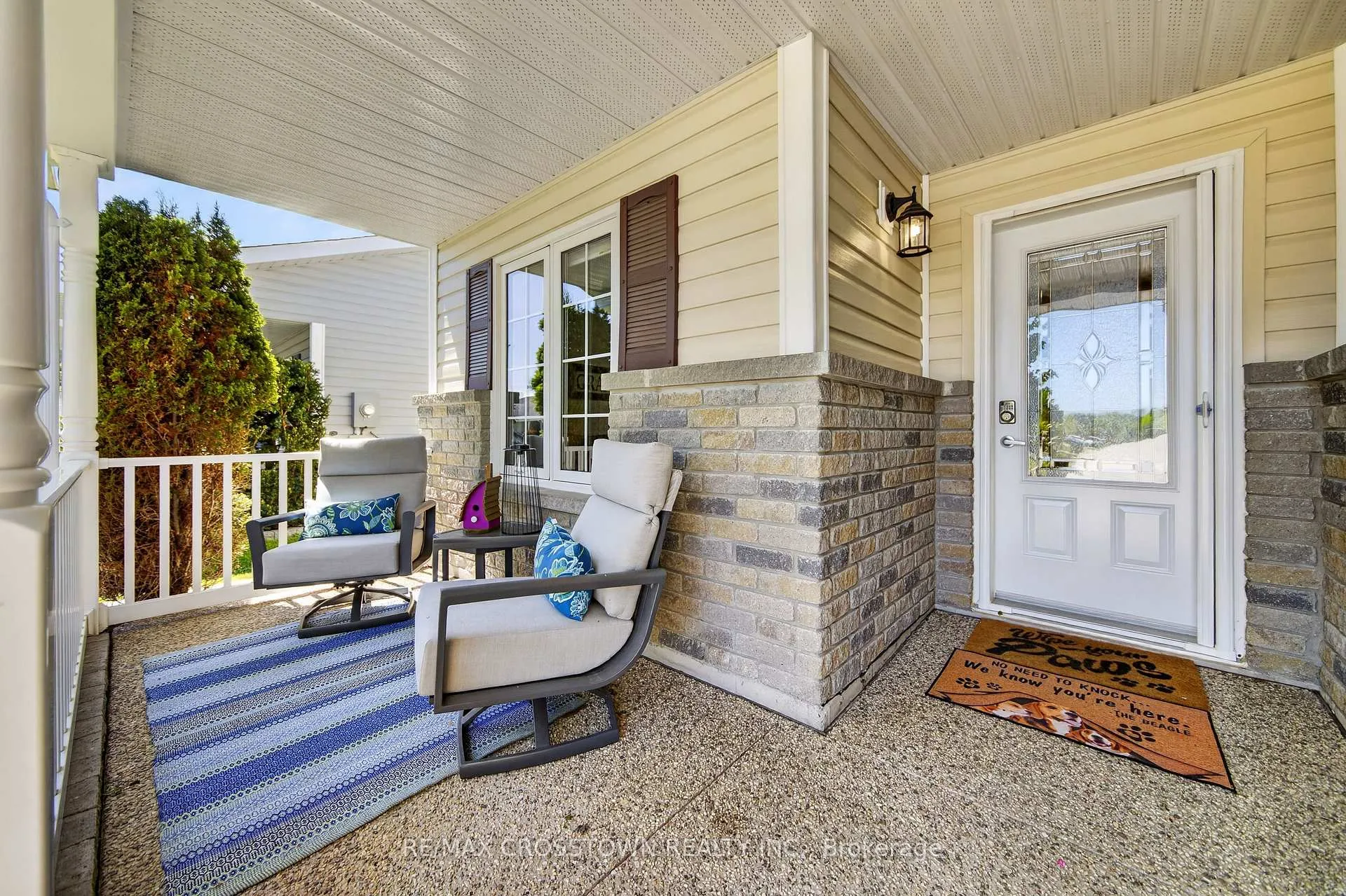 Photo 5 of 8 New York Avenue, Wasaga Beach — HOMEH