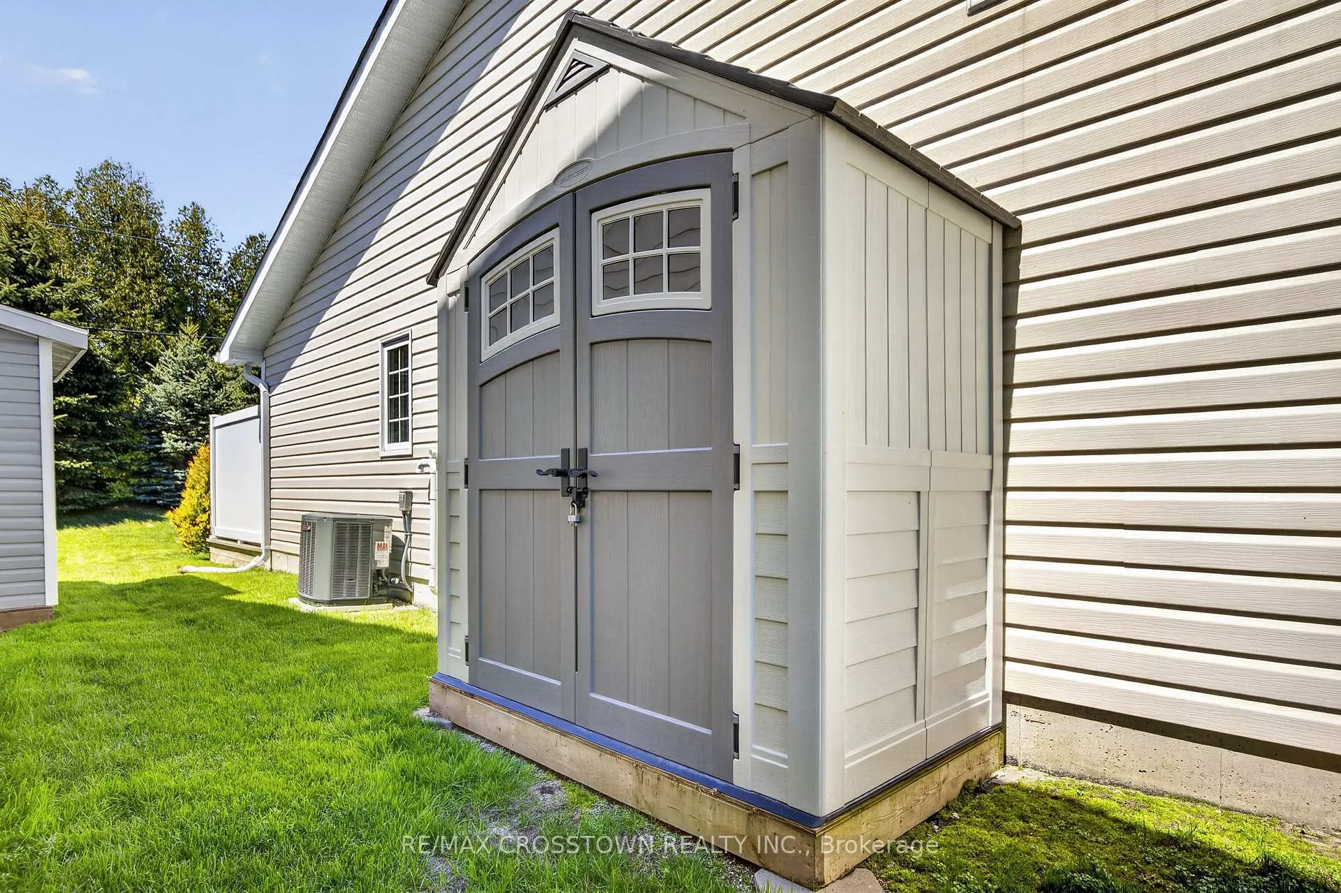 Photo 41 of 8 New York Avenue, Wasaga Beach — HOMEH