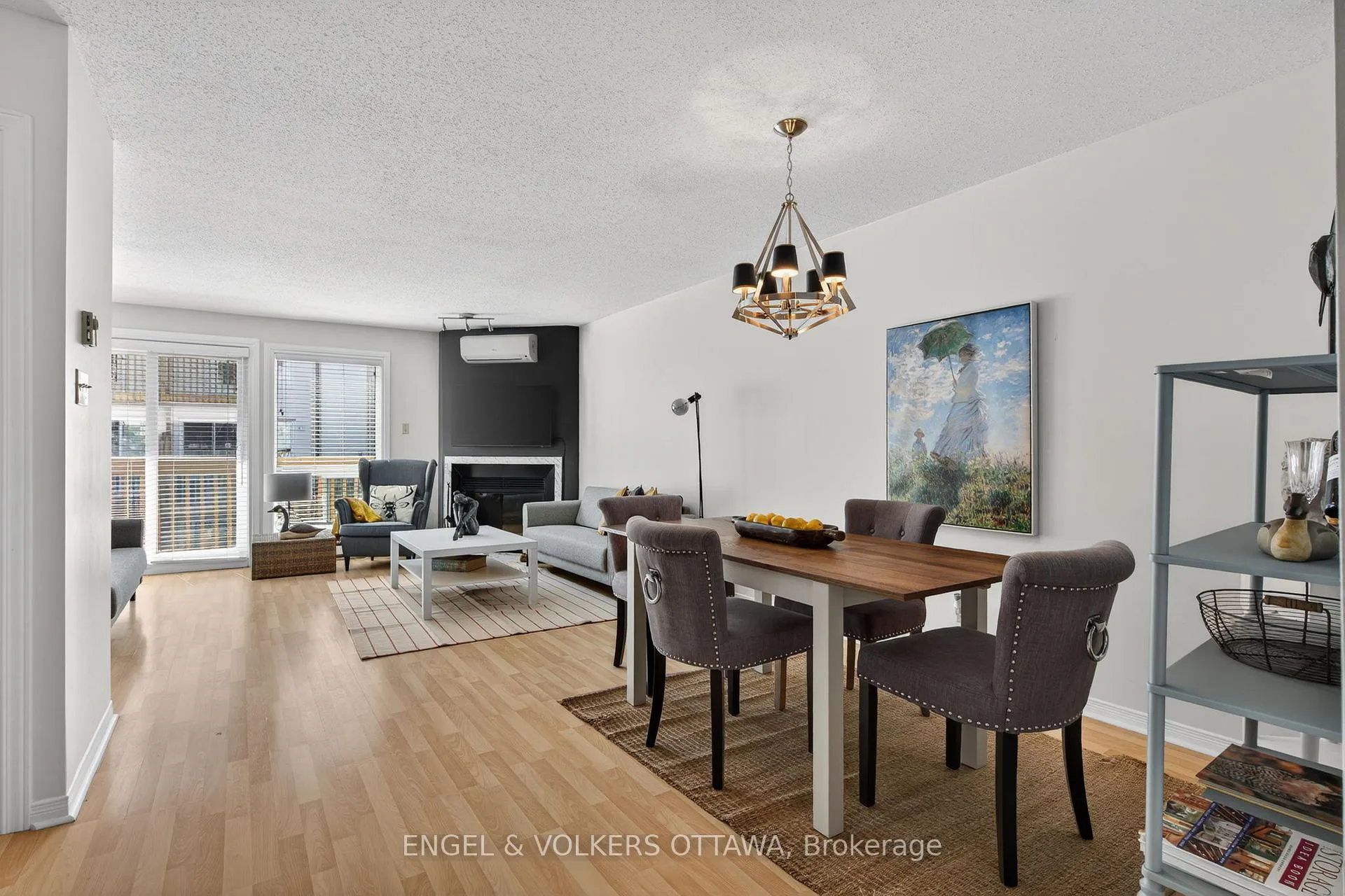 Photo 8 of 211 Briston Private, Ottawa, Hunt Club Park — HOMEH