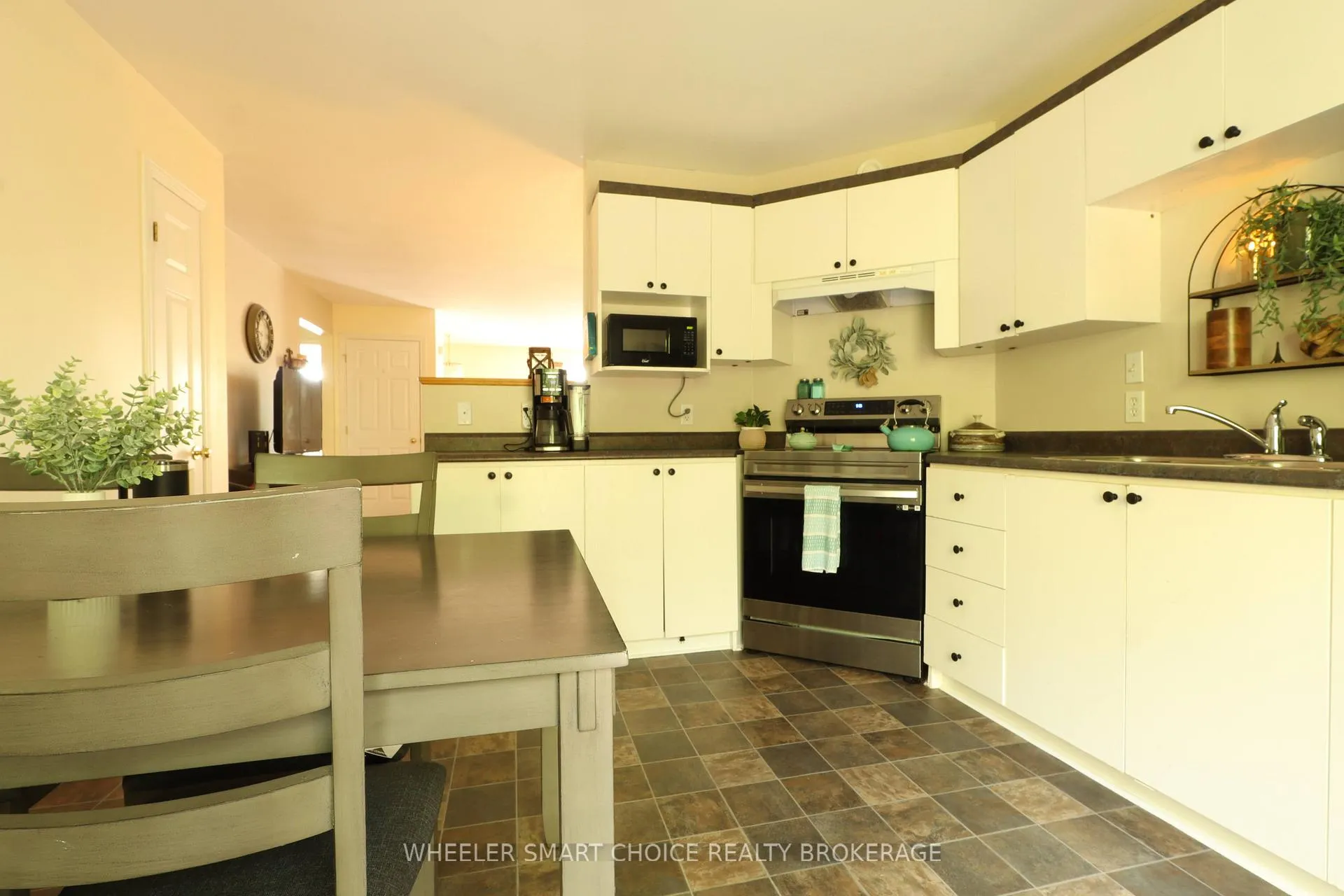 Photo 14 of 65 Farran Drive, South Stormont, Ingleside — HOMEH
