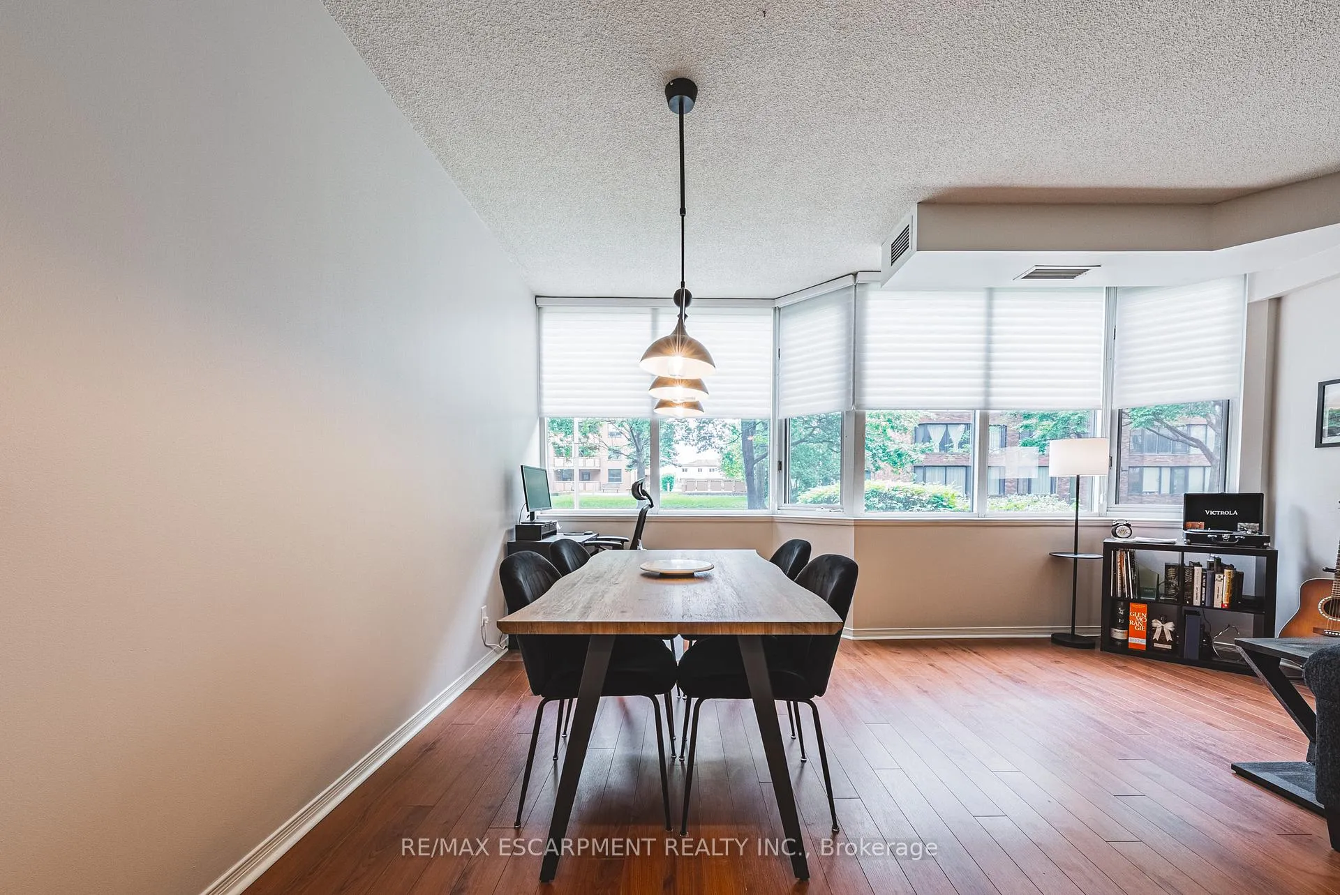 Photo 7 of Unit 103, 180 Limeridge Road W, Hamilton, Rolston — HOMEH