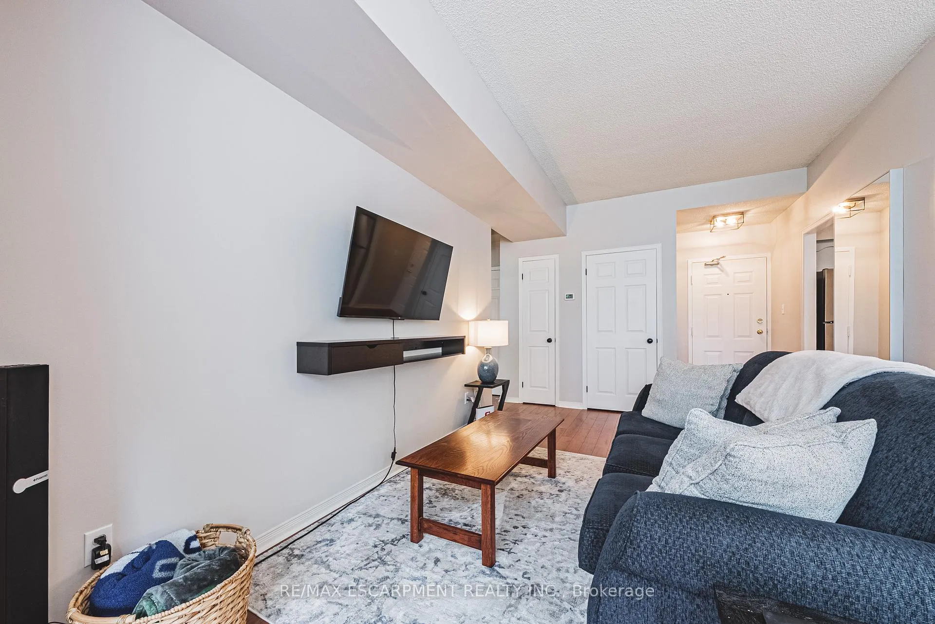 Photo 9 of Unit 103, 180 Limeridge Road W, Hamilton, Rolston — HOMEH