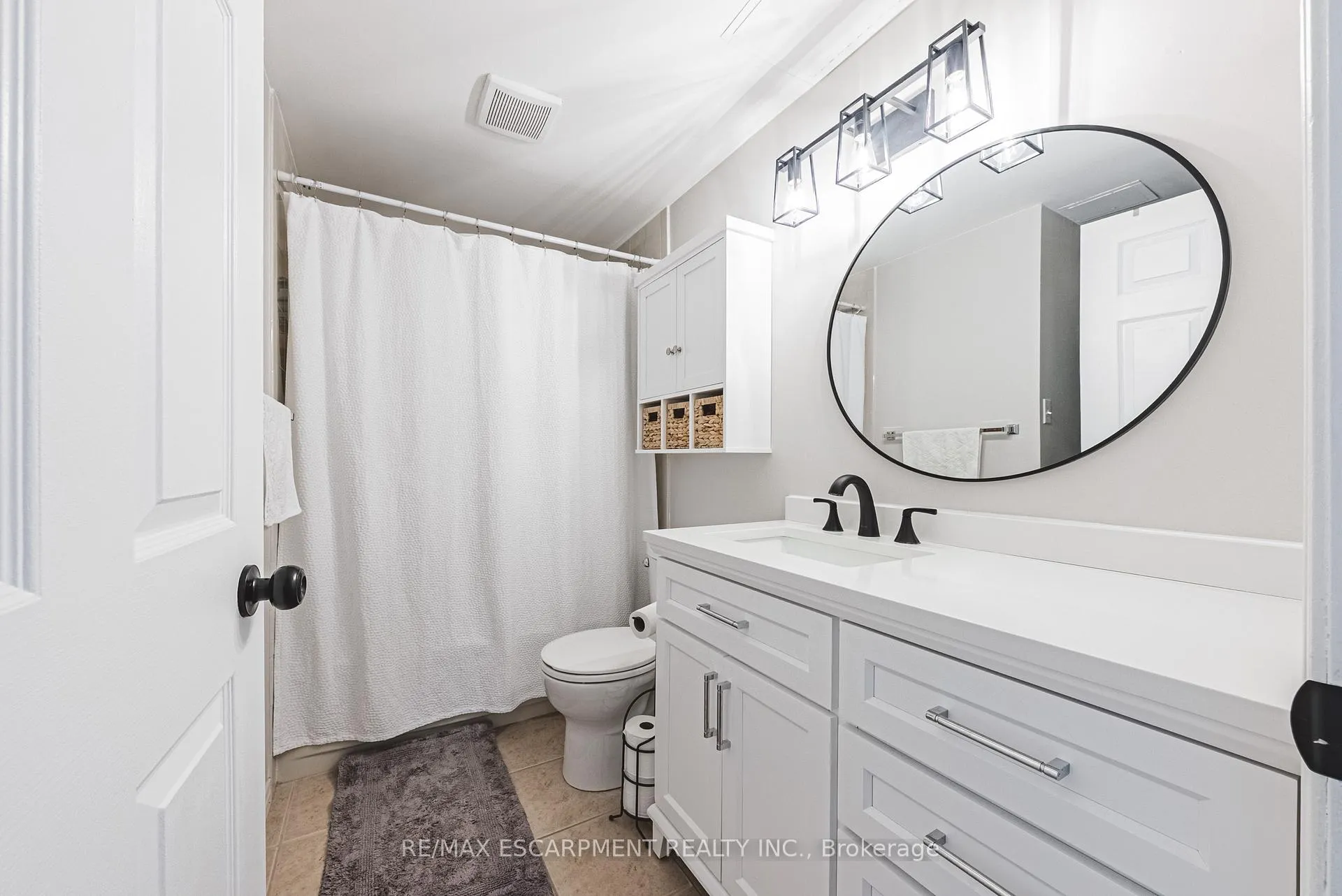Photo 14 of Unit 103, 180 Limeridge Road W, Hamilton, Rolston — HOMEH