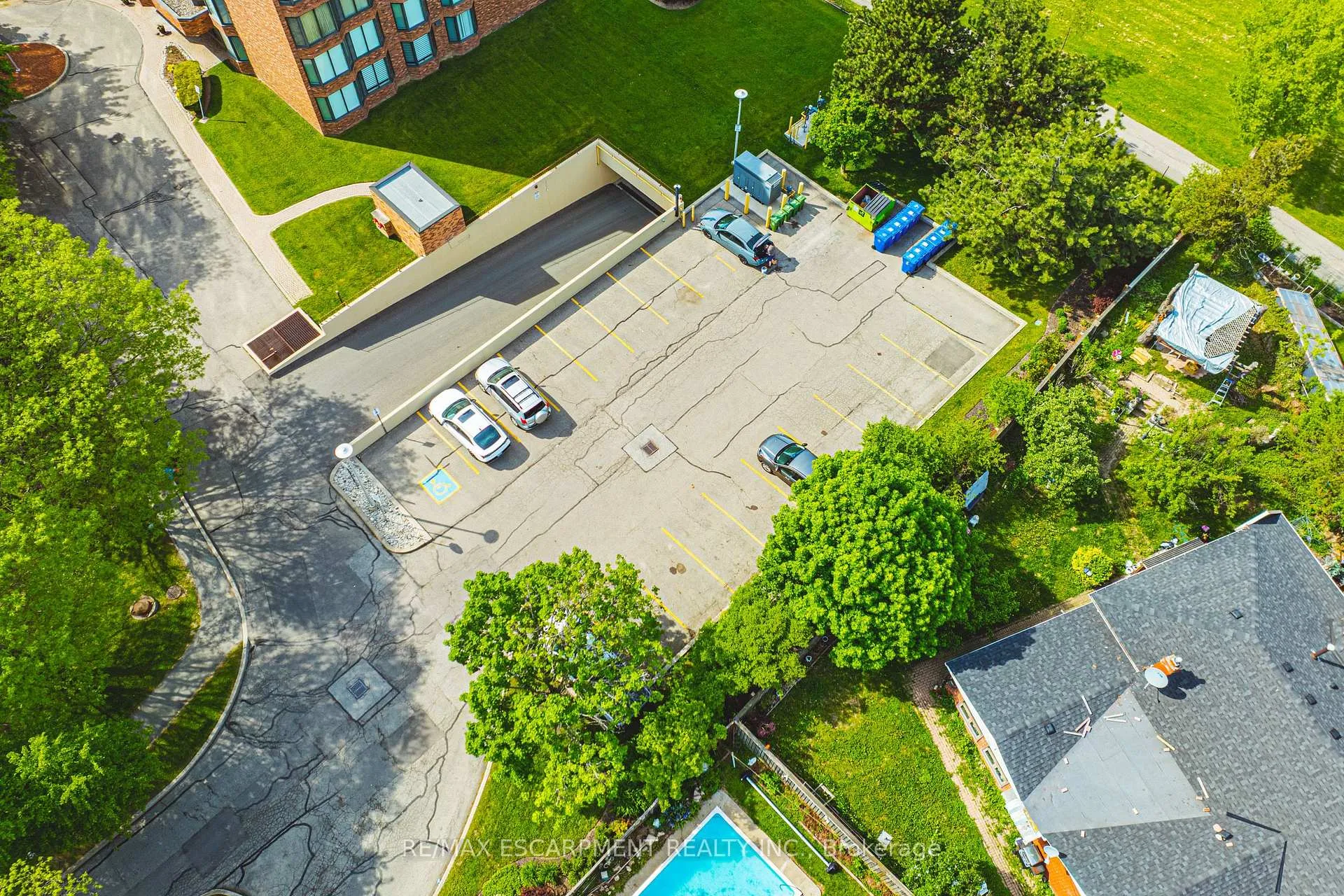 Photo 19 of Unit 103, 180 Limeridge Road W, Hamilton, Rolston — HOMEH