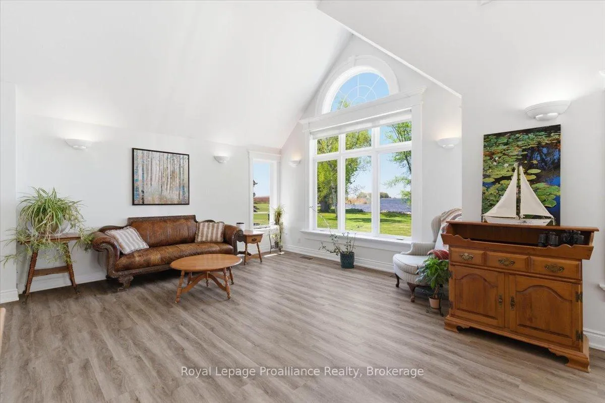 Photo 7 of 233 Parkview Road, Prince Edward County, Ameliasburg Ward — HOMEH