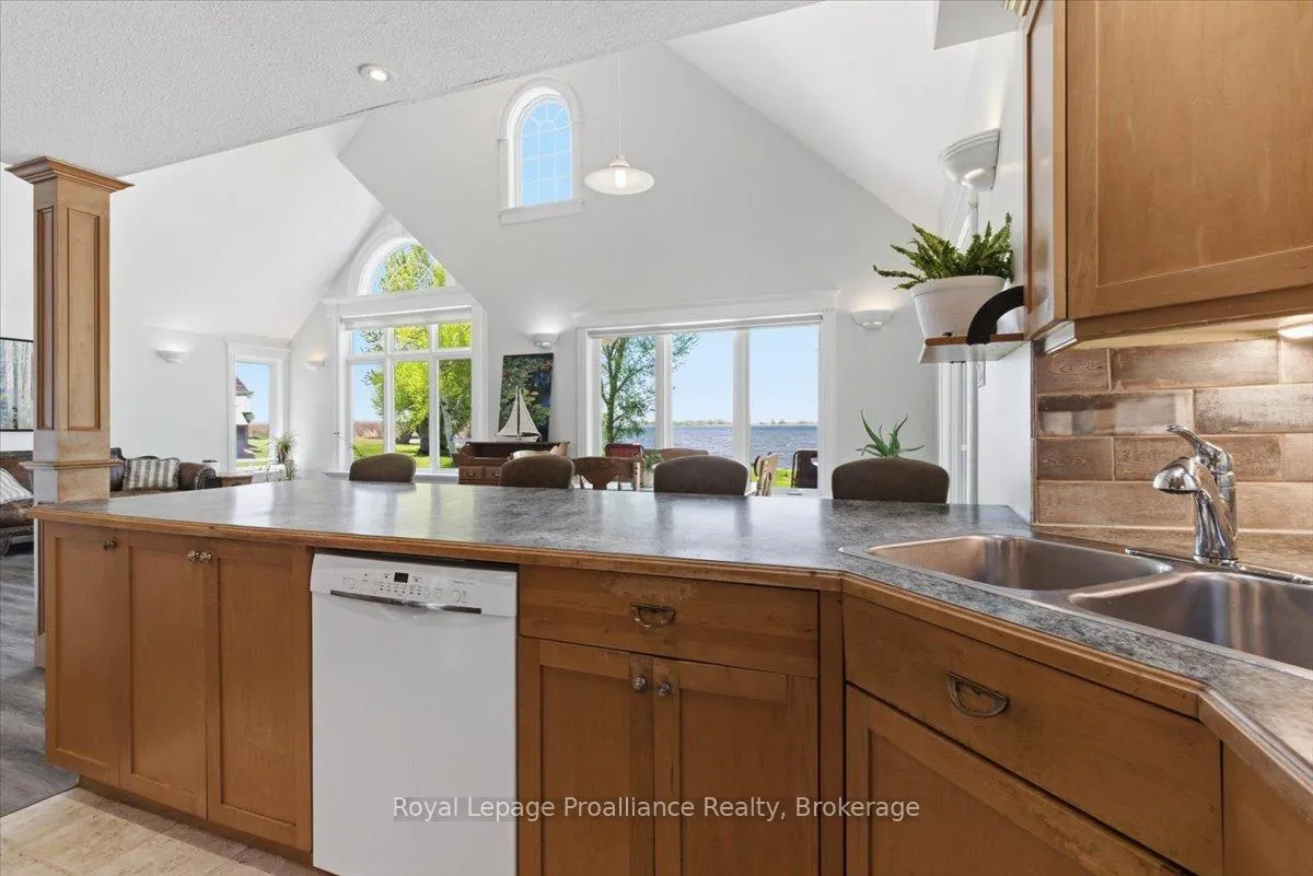Photo 17 of 233 Parkview Road, Prince Edward County, Ameliasburg Ward — HOMEH