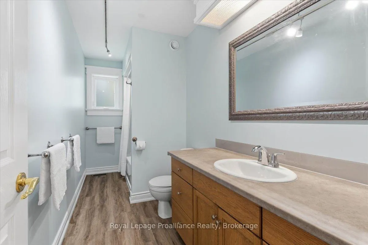 Photo 18 of 233 Parkview Road, Prince Edward County, Ameliasburg Ward — HOMEH
