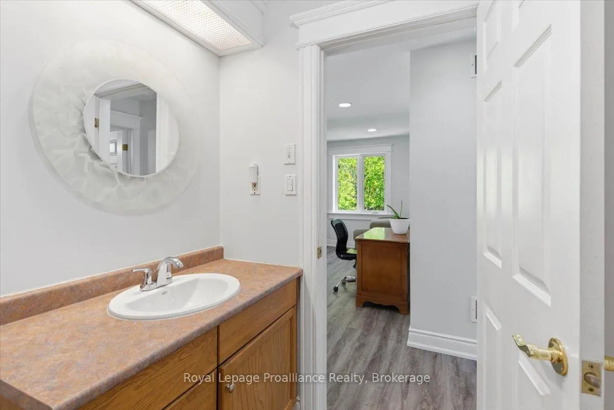 Photo 31 of 233 Parkview Road, Prince Edward County, Ameliasburg Ward — HOMEH