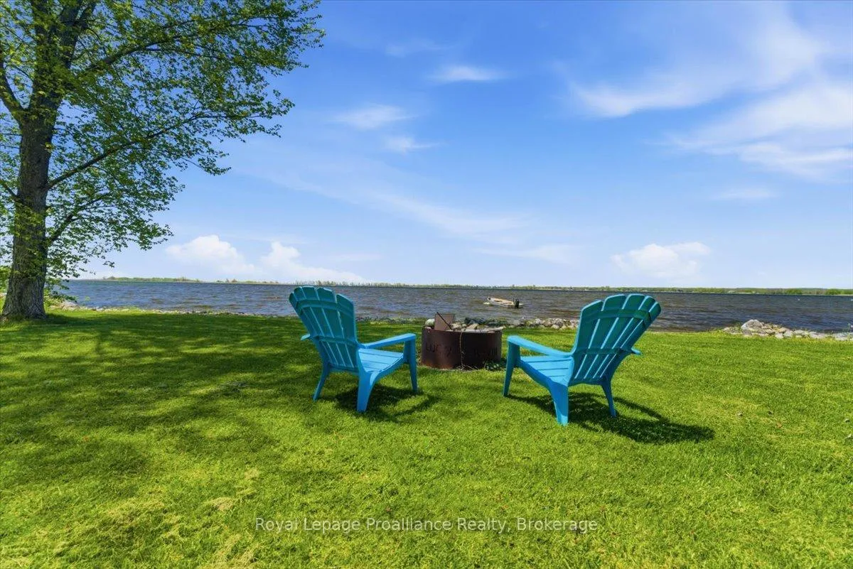 Photo 40 of 233 Parkview Road, Prince Edward County, Ameliasburg Ward — HOMEH
