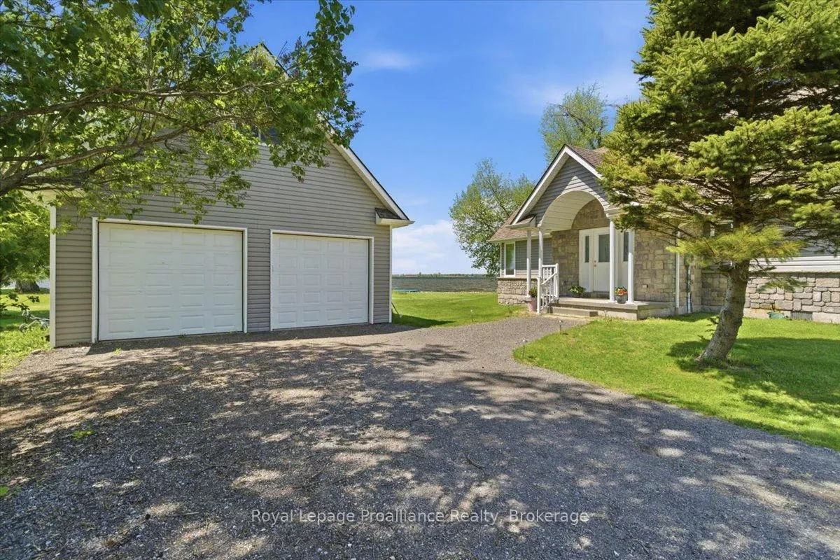 Photo 43 of 233 Parkview Road, Prince Edward County, Ameliasburg Ward — HOMEH