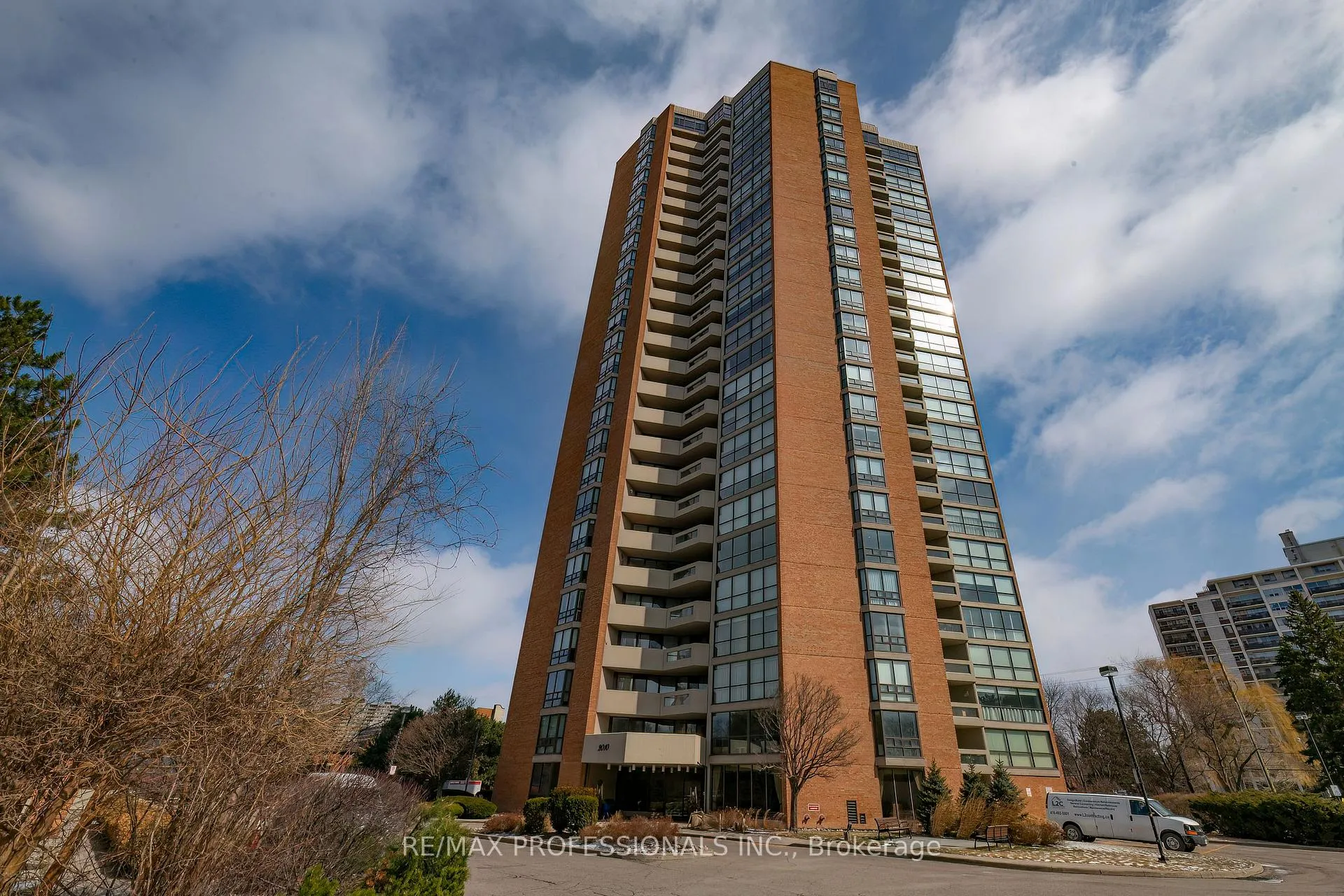 Front of Unit 2302, 2010 Islington Avenue