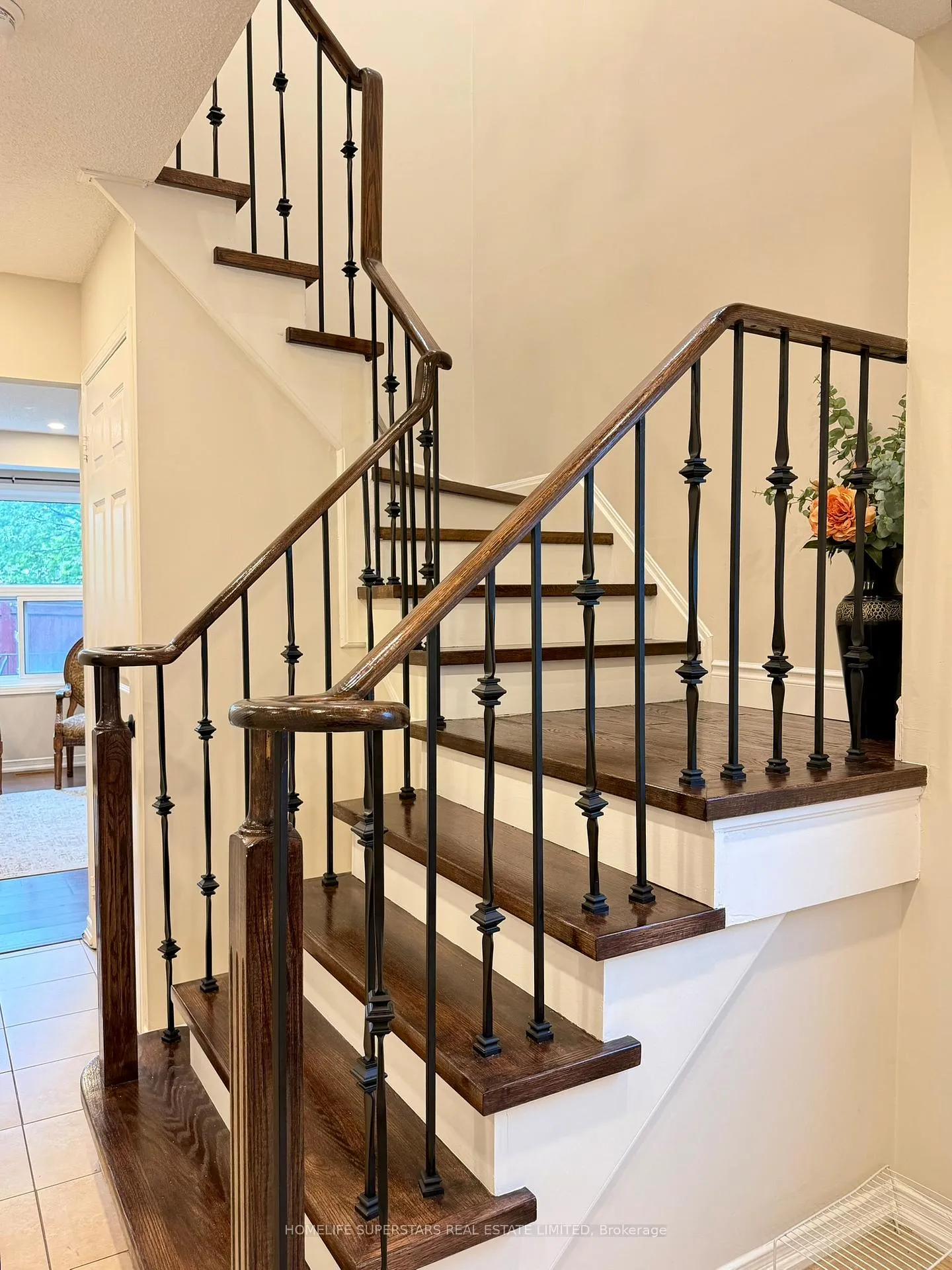 Photo 4 of 172 Rainforest Drive N, Brampton, Sandringham-Wellington — HOMEH
