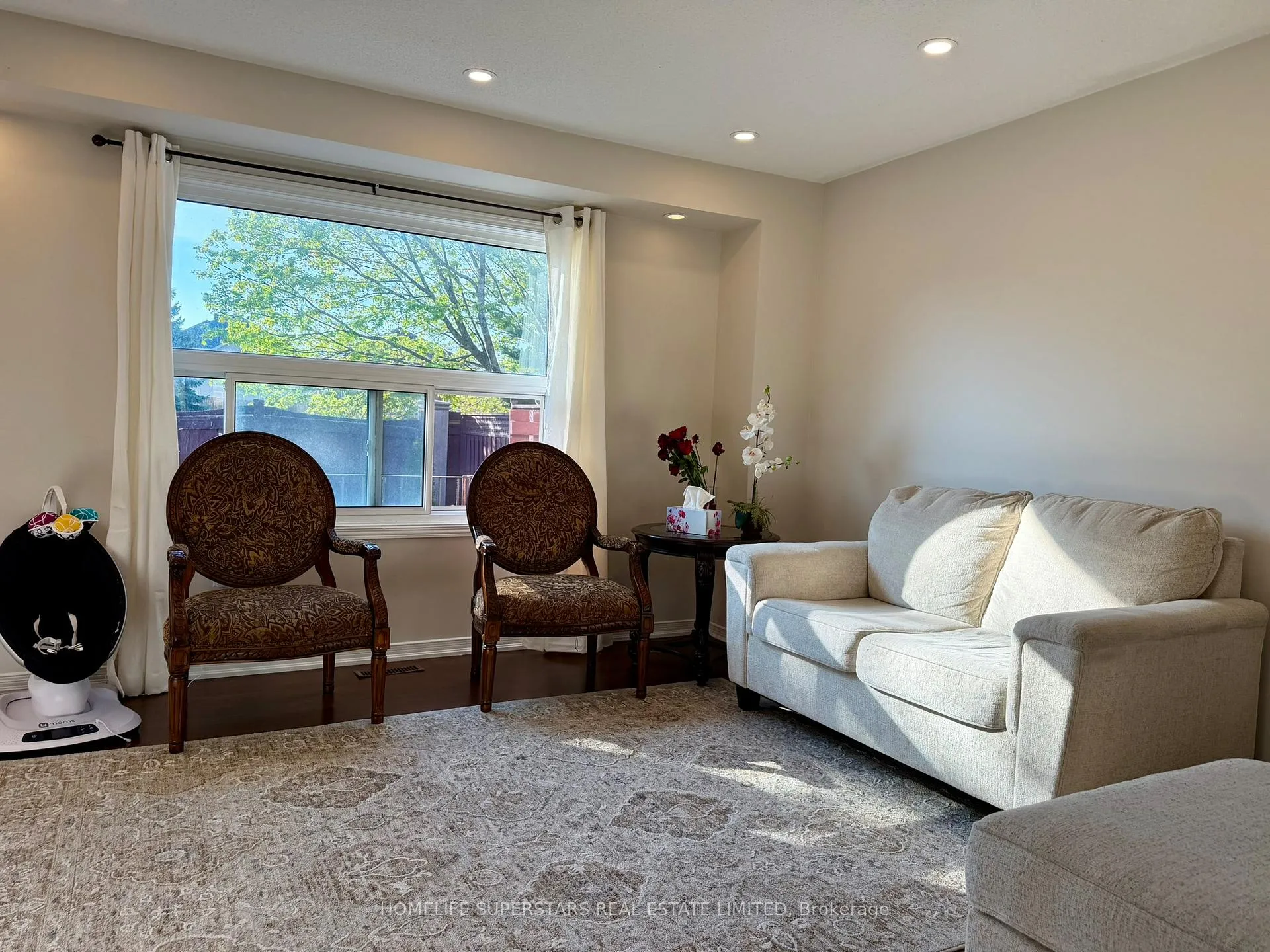 Photo 5 of 172 Rainforest Drive N, Brampton, Sandringham-Wellington — HOMEH
