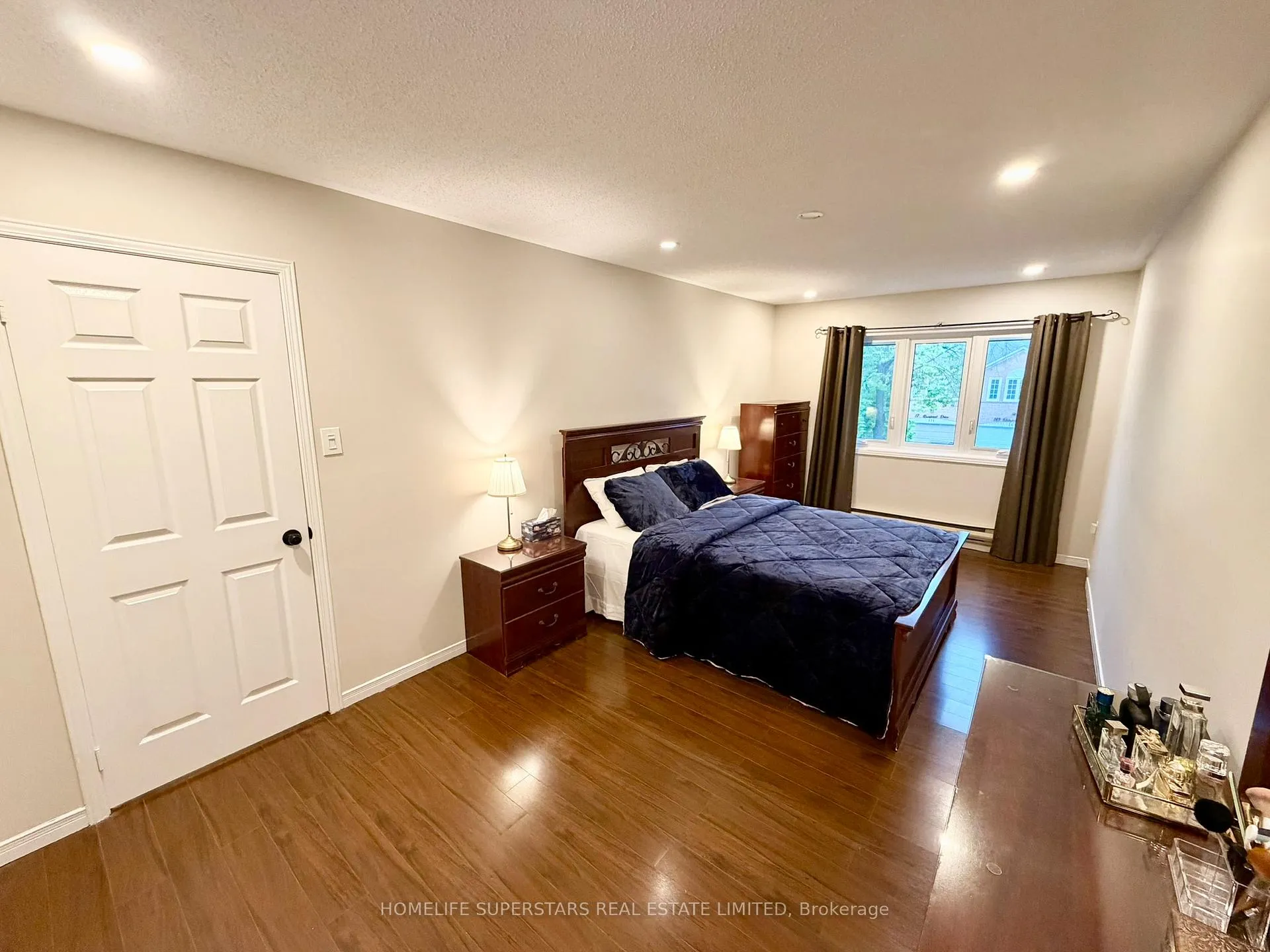 Photo 14 of 172 Rainforest Drive N, Brampton, Sandringham-Wellington — HOMEH