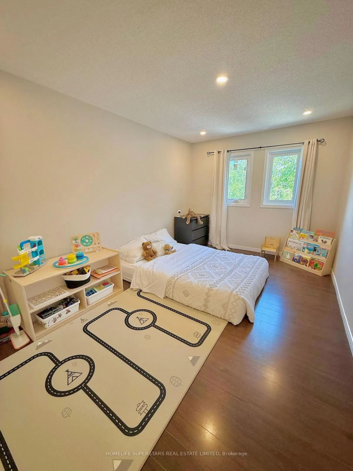 Photo 19 of 172 Rainforest Drive N, Brampton, Sandringham-Wellington — HOMEH
