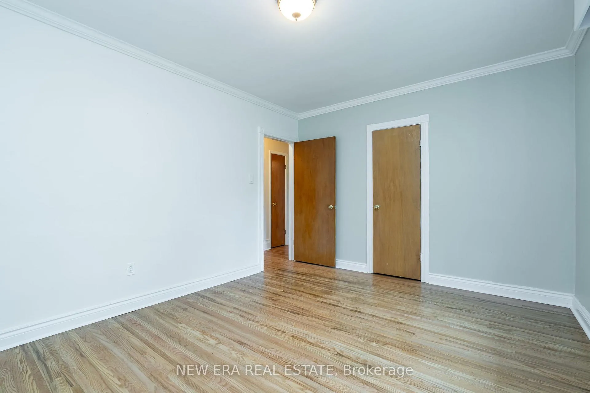 Photo 17 of 1553 Wembury Road, Mississauga, Lorne Park — HOMEH