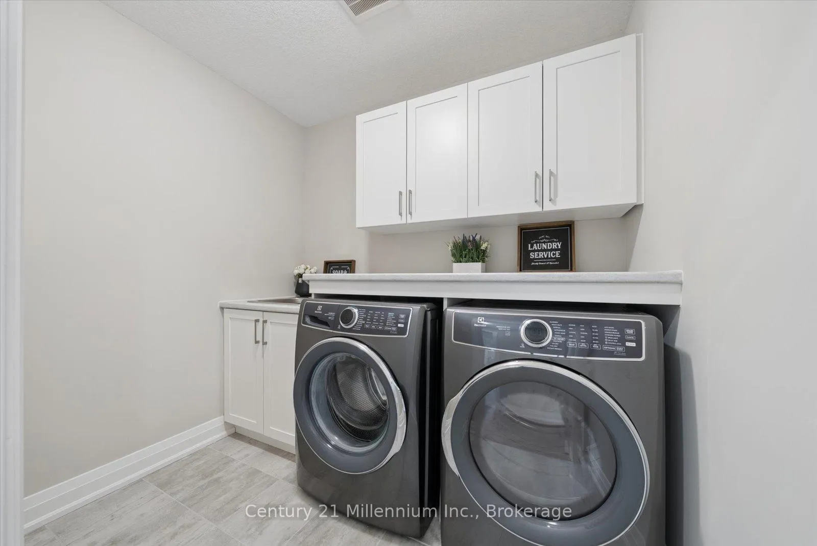 Photo 36 of 54 Maidens Crescent, Collingwood — HOMEH
