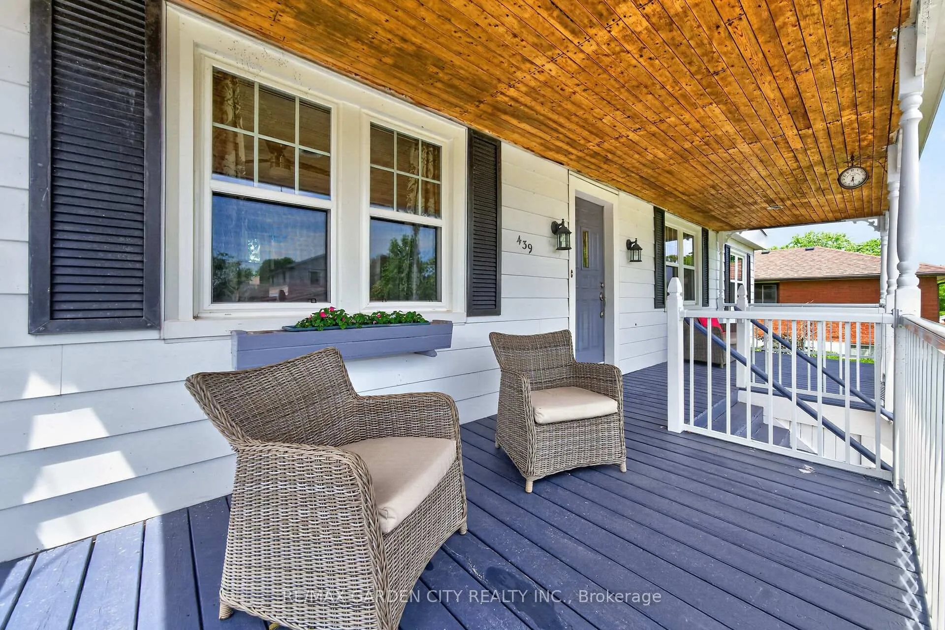 Photo 5 of 439 Murray Street, Grimsby, Grimsby Beach — HOMEH