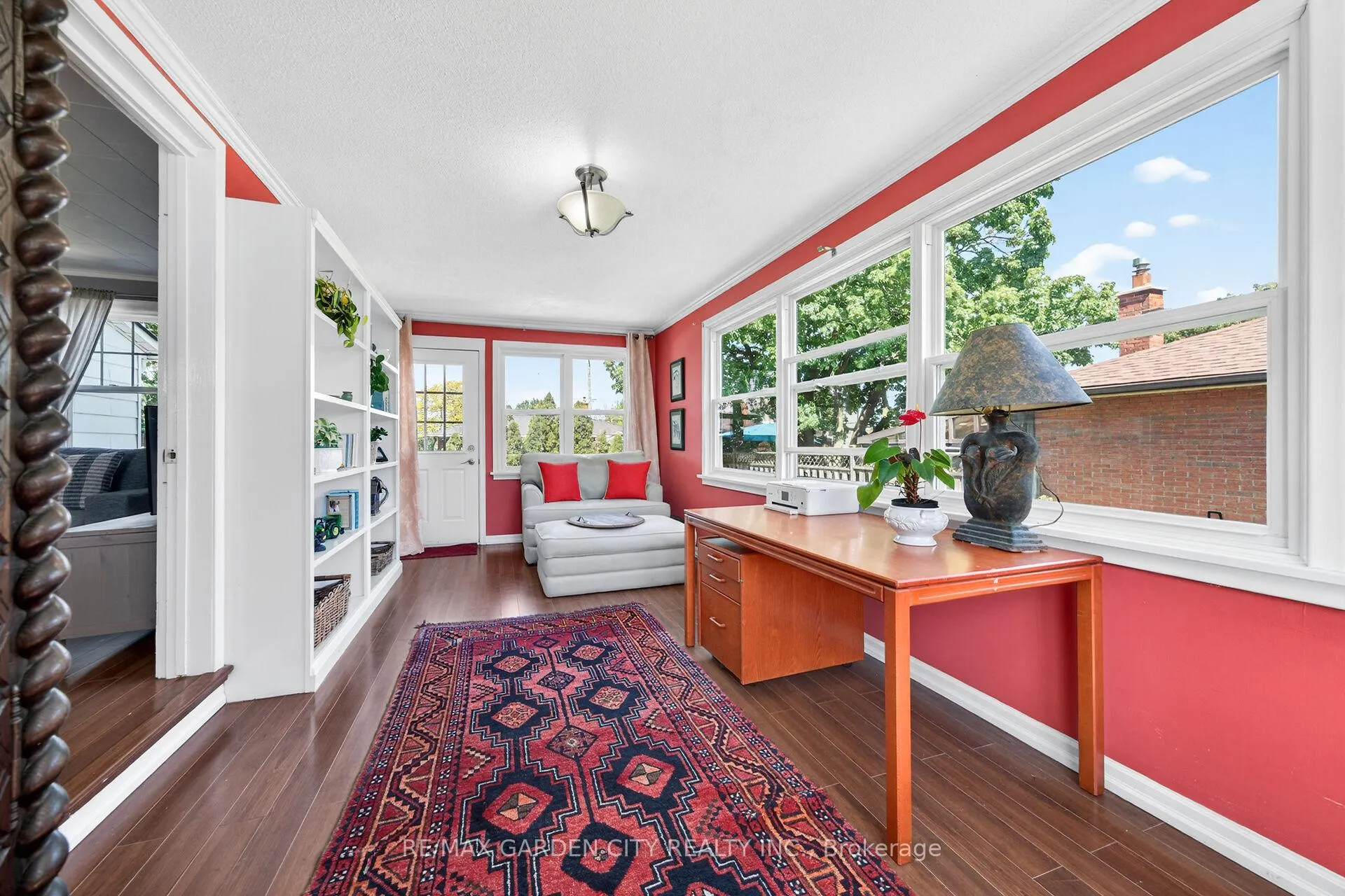 Photo 19 of 439 Murray Street, Grimsby, Grimsby Beach — HOMEH