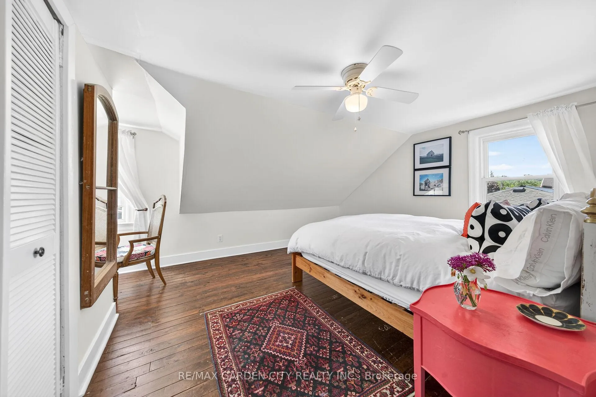 Photo 23 of 439 Murray Street, Grimsby, Grimsby Beach — HOMEH