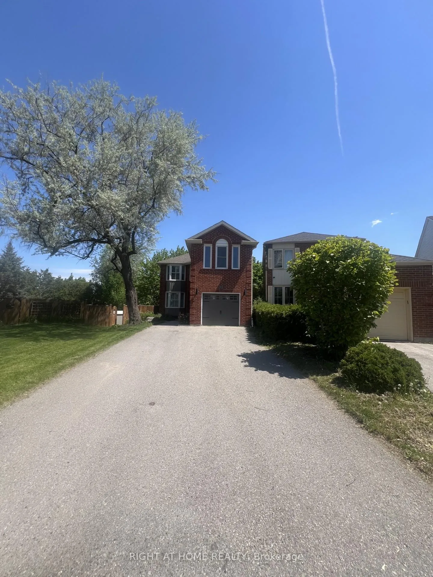 Front of 45 Lansbury Court